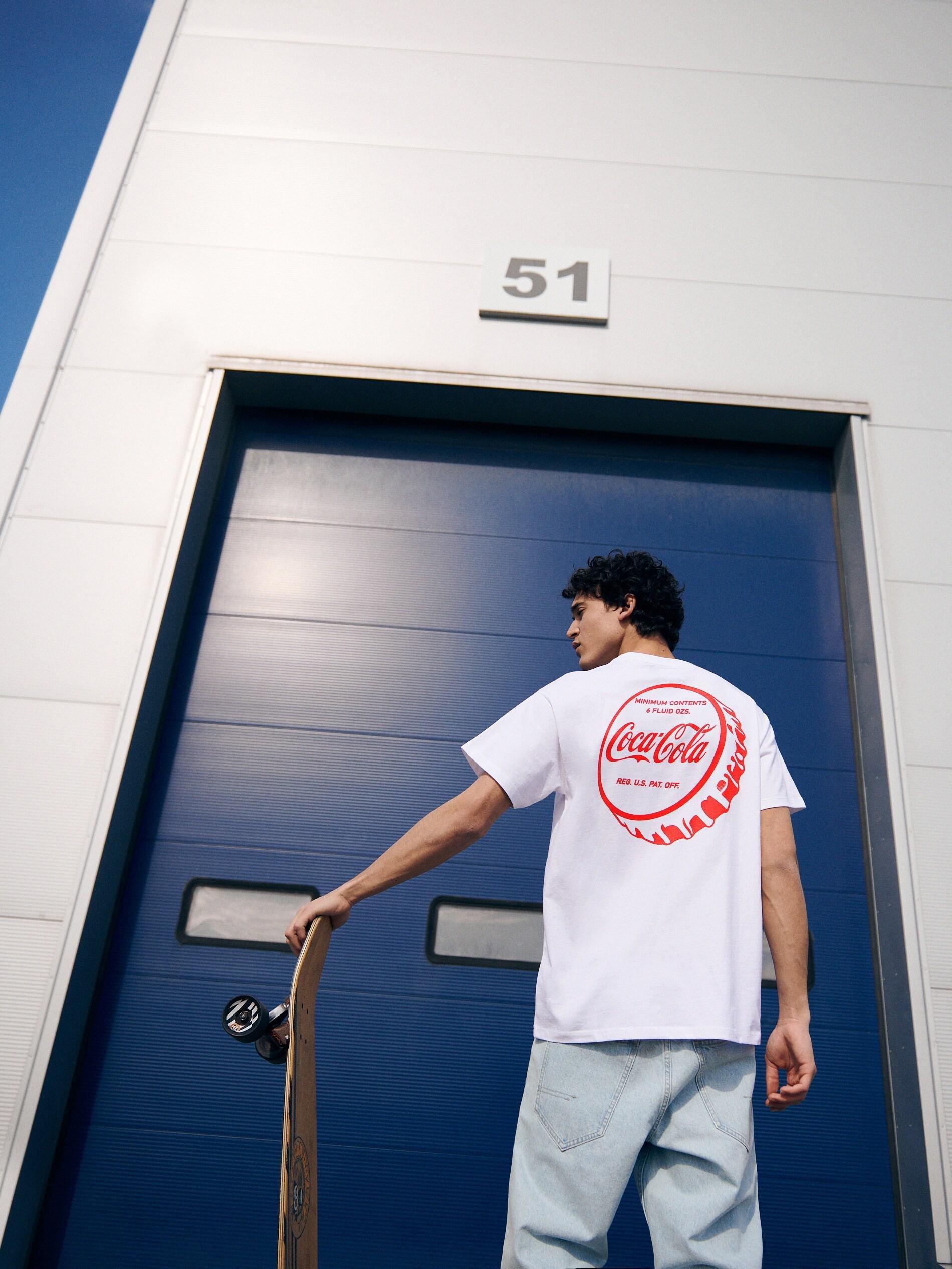 White Coca-Cola Oversized T-Shirt, , large image number 0
