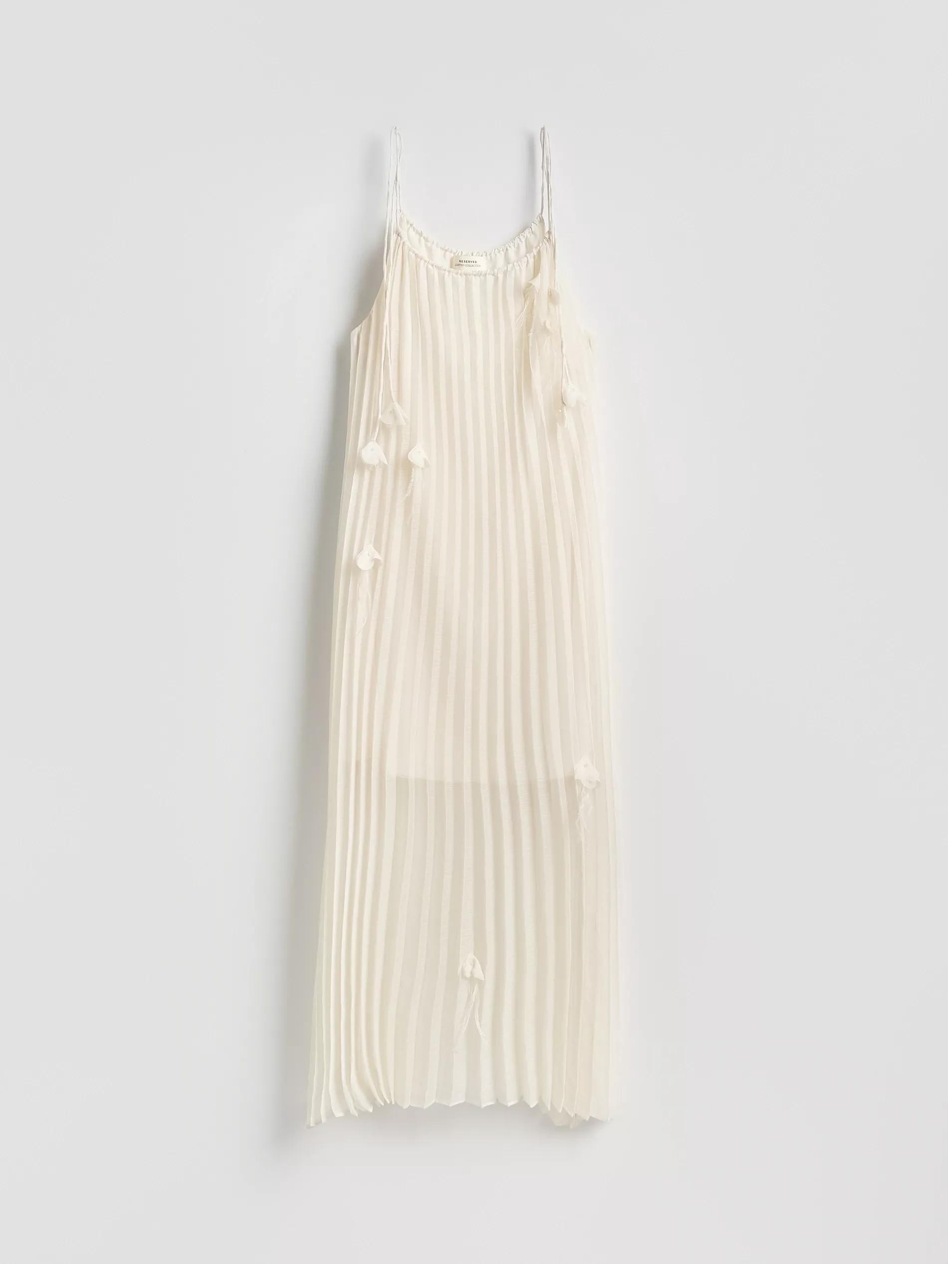 Cream Dress With Floral Appliqué, , large image number 3