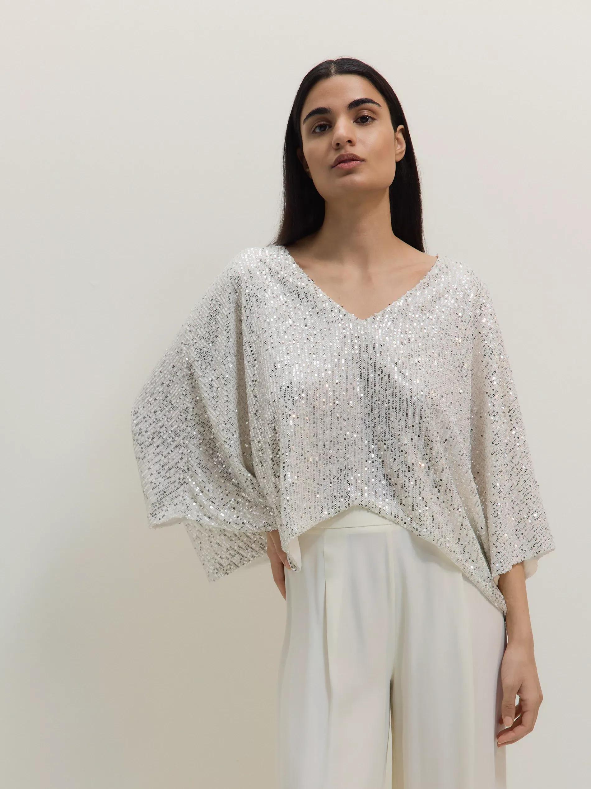 Silver Poncho, White, medium