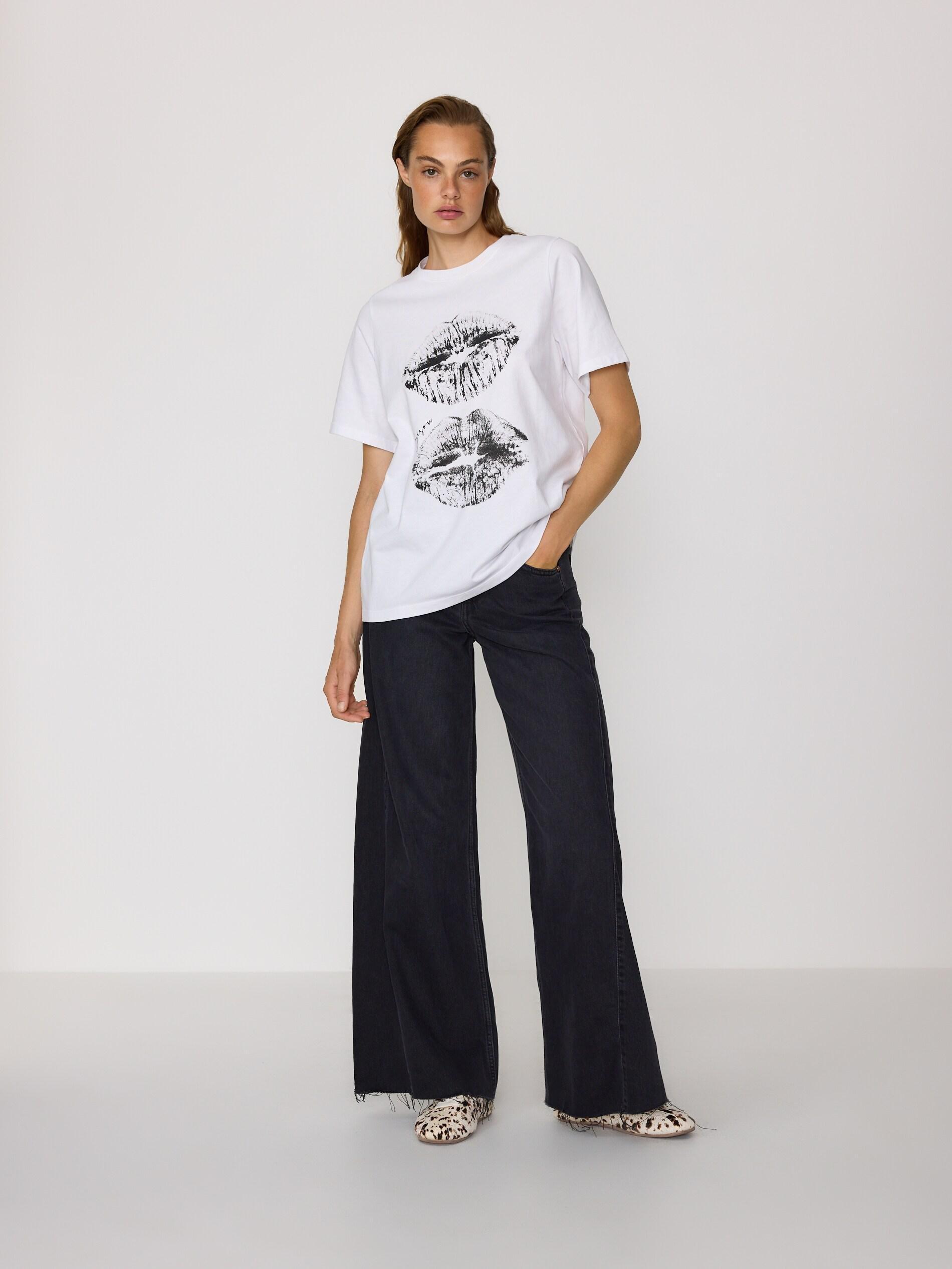 White T-Shirt With Print, White, large image number 2