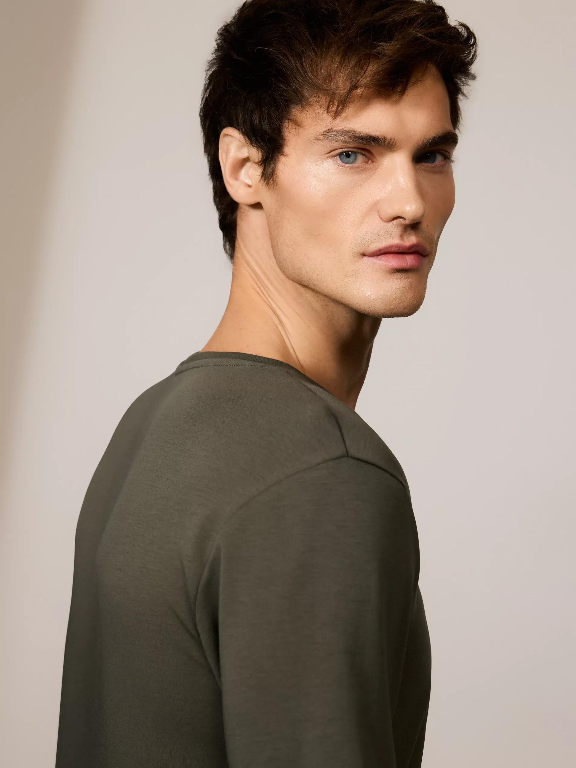 Green Plain Regular Fit T-Shirt, Khaki, large image number 4