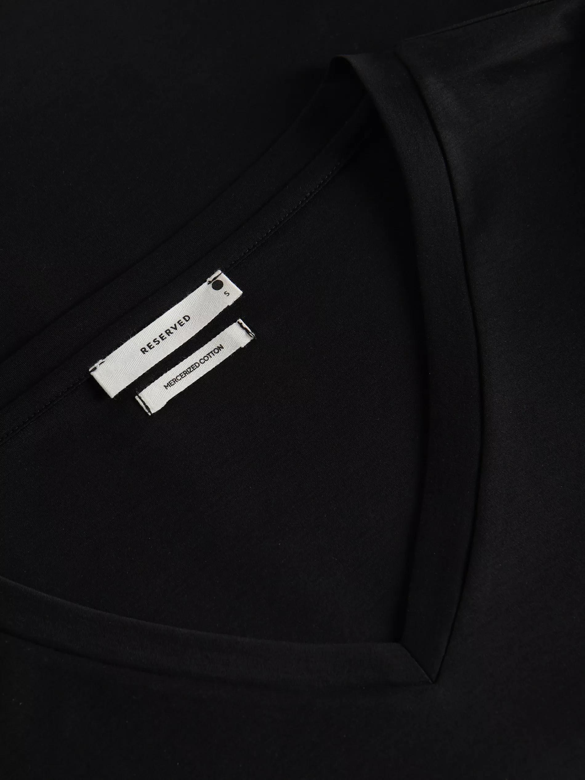 Black V-Neck T-Shirt, , large image number 8