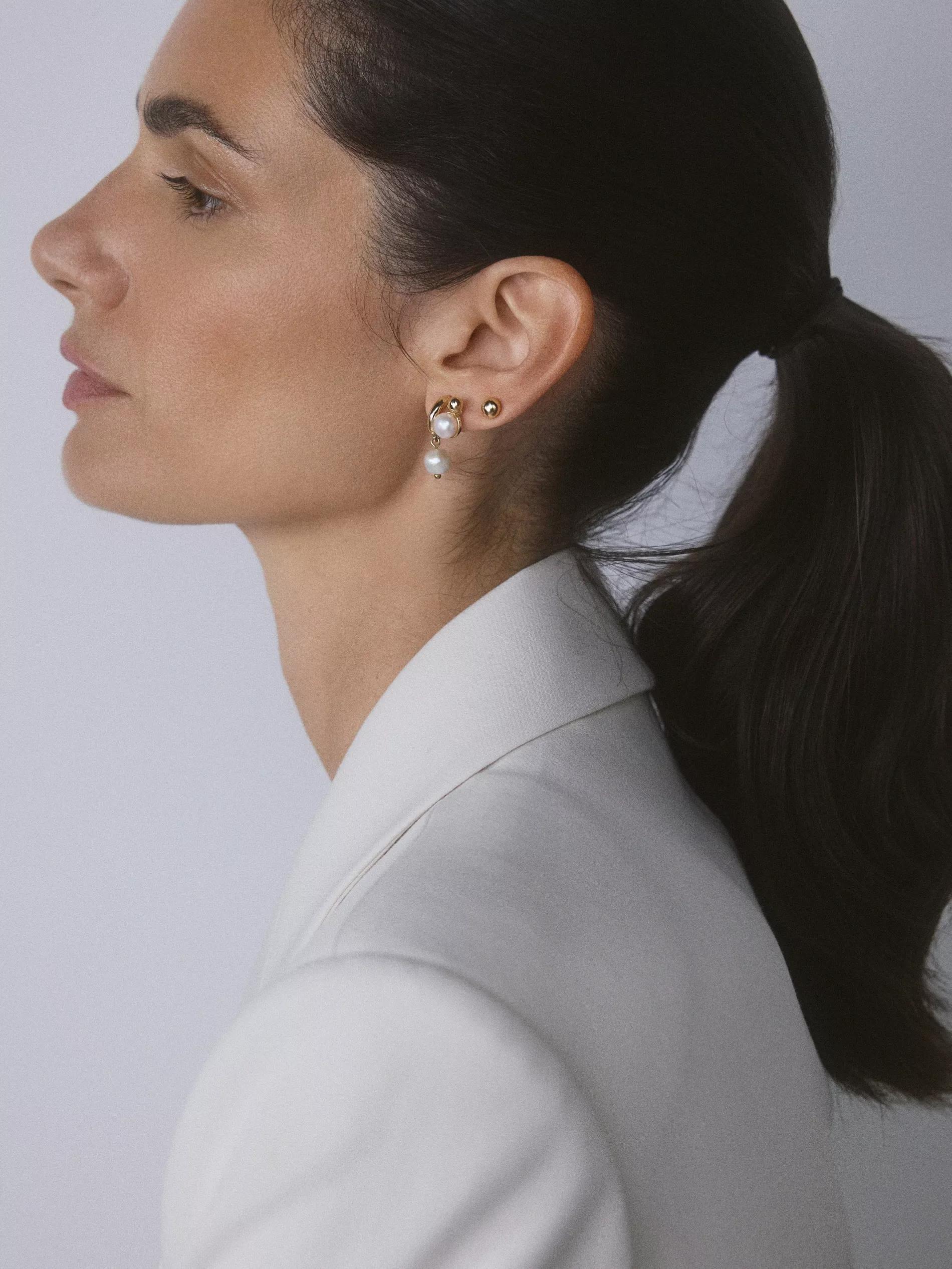 White Earrings, White, large image number 3