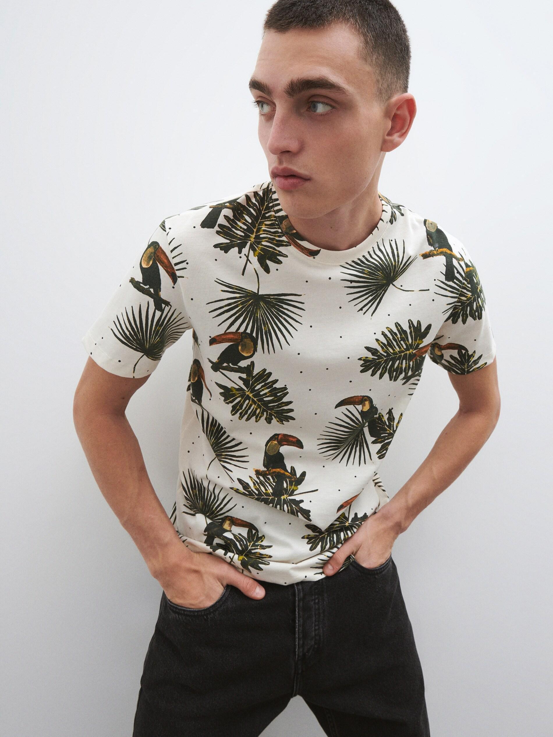 Ivory Regular fit T-shirt with plant print, , large image number 0