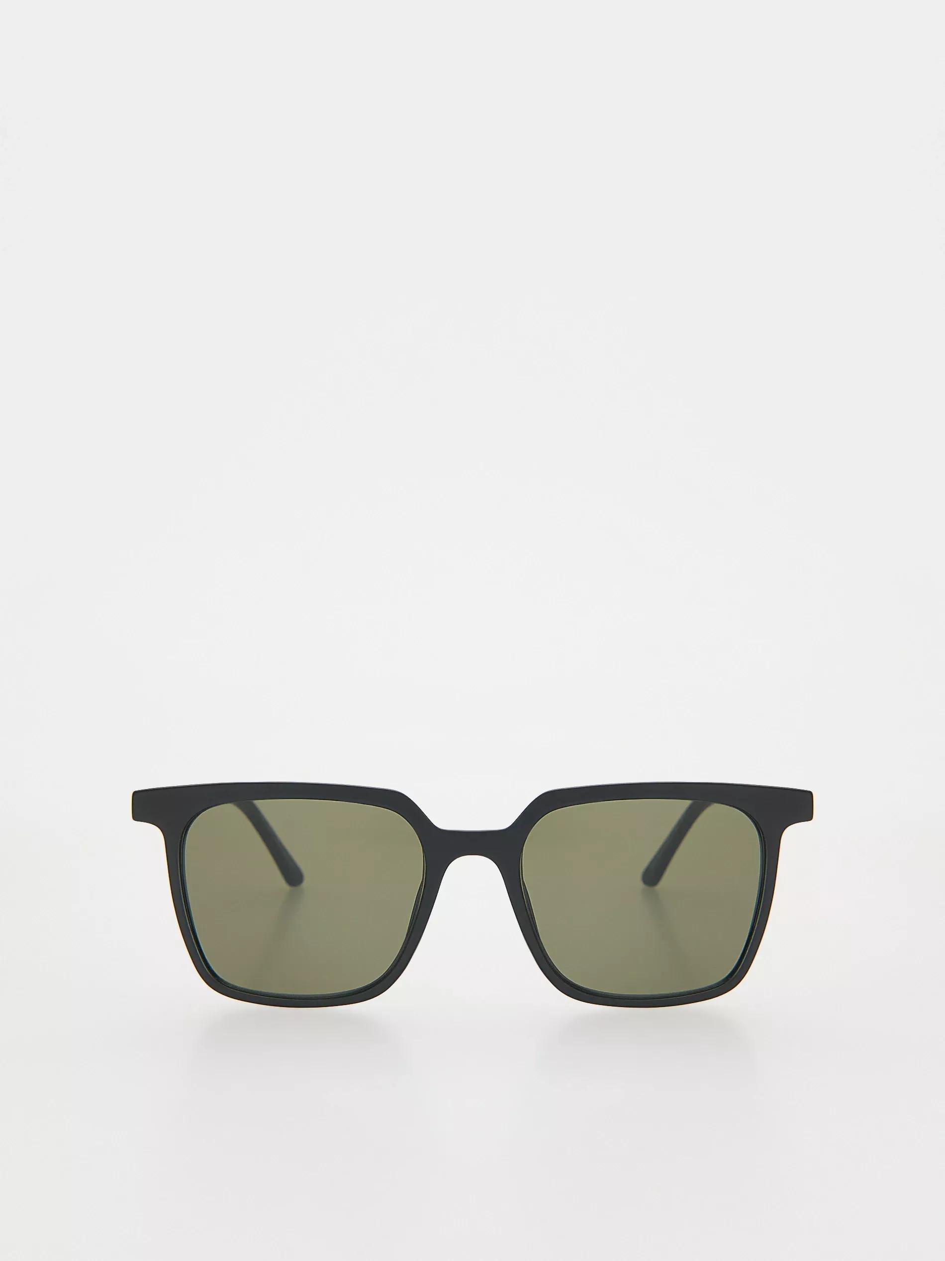 Black Wayfarer Sunglasses, Black, large image number 0