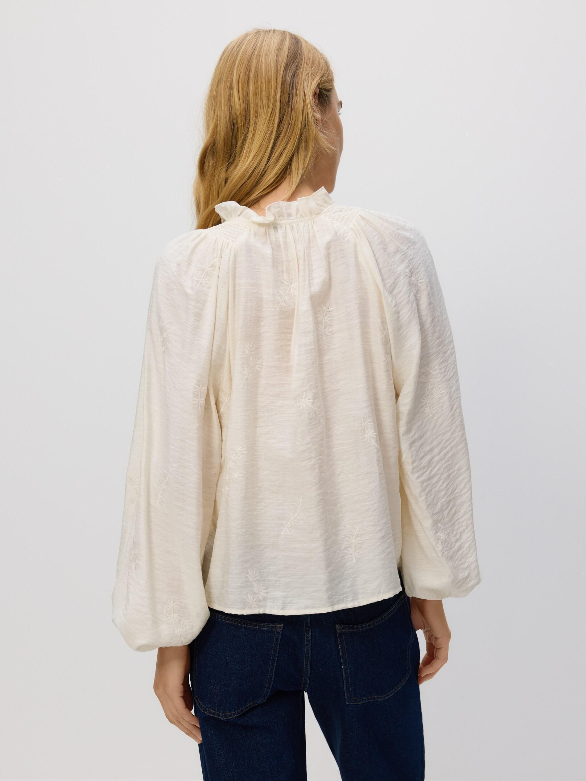CREAM Blouse with embroidery, Ivory, large image number 3