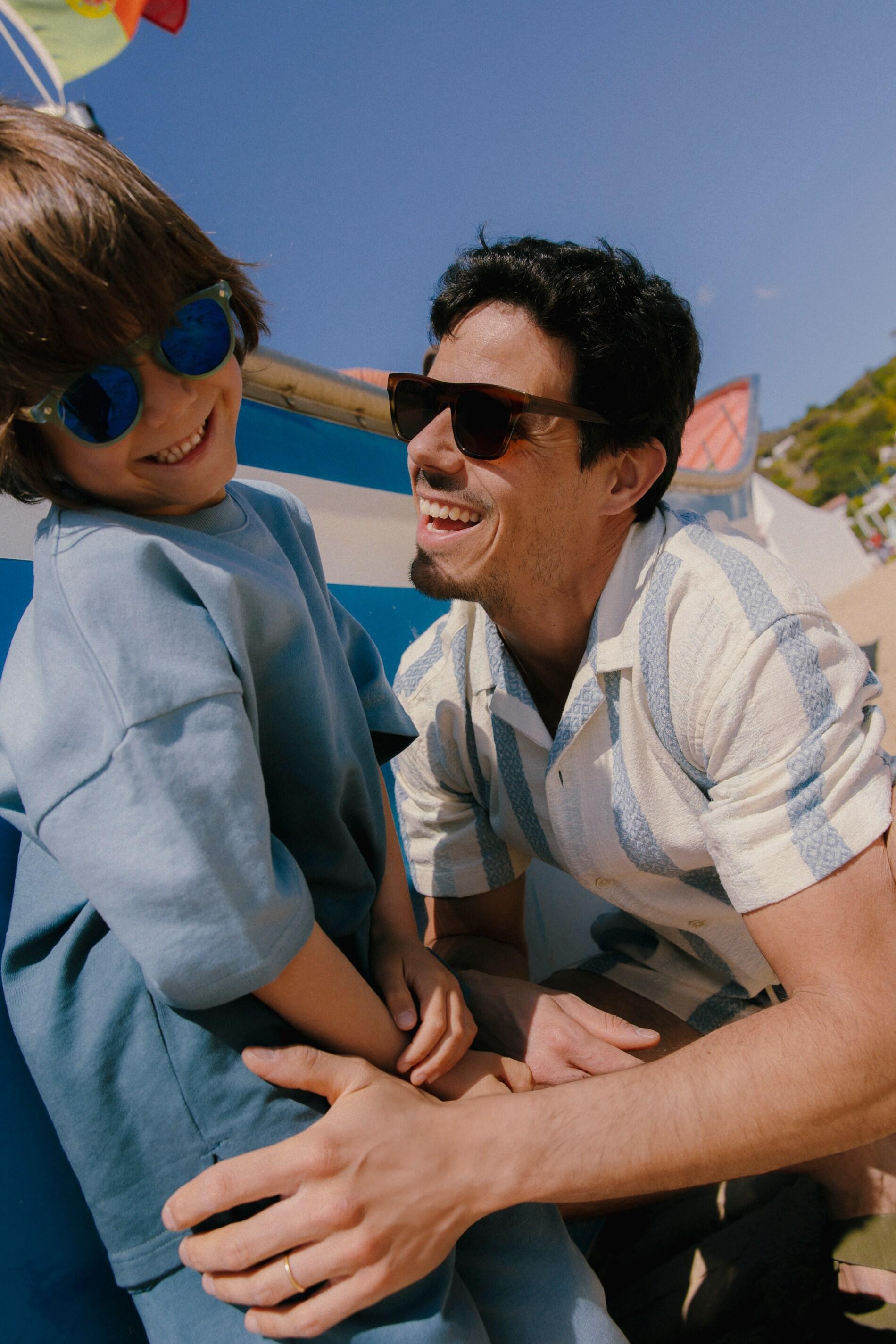 Brown Wayfarer Sunglasses, Brown, large image number 0