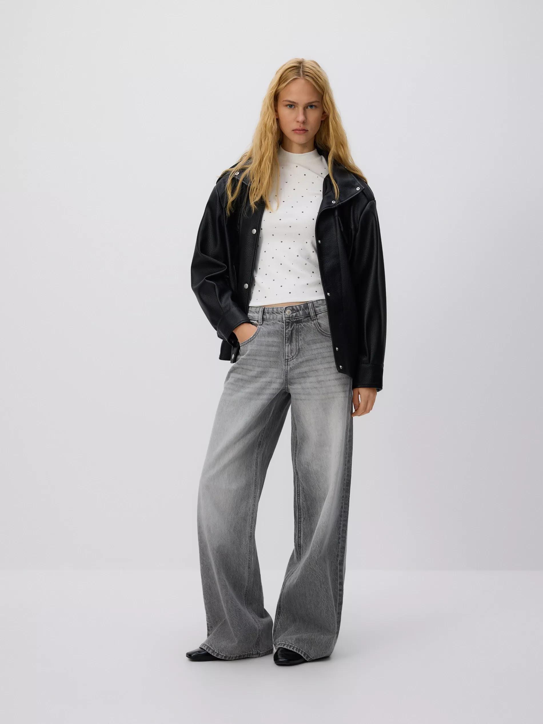 White T-Shirt With Applique, White, medium