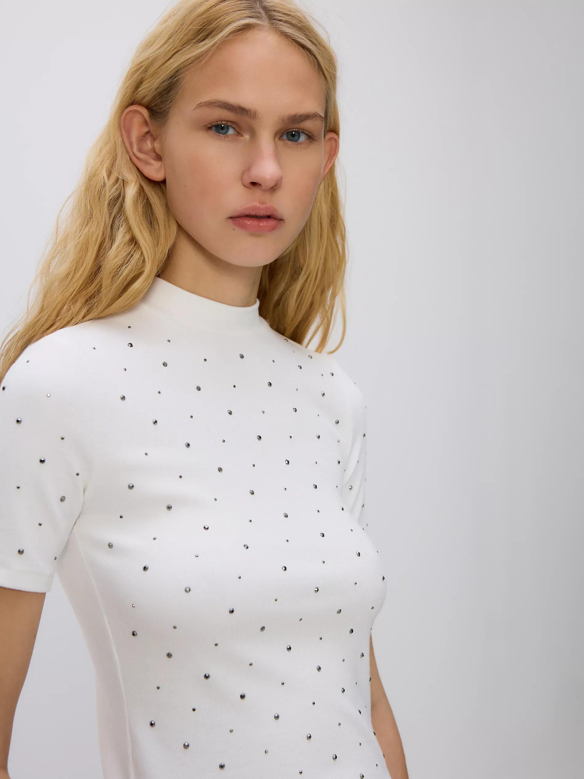 White T-Shirt With Applique, White, medium