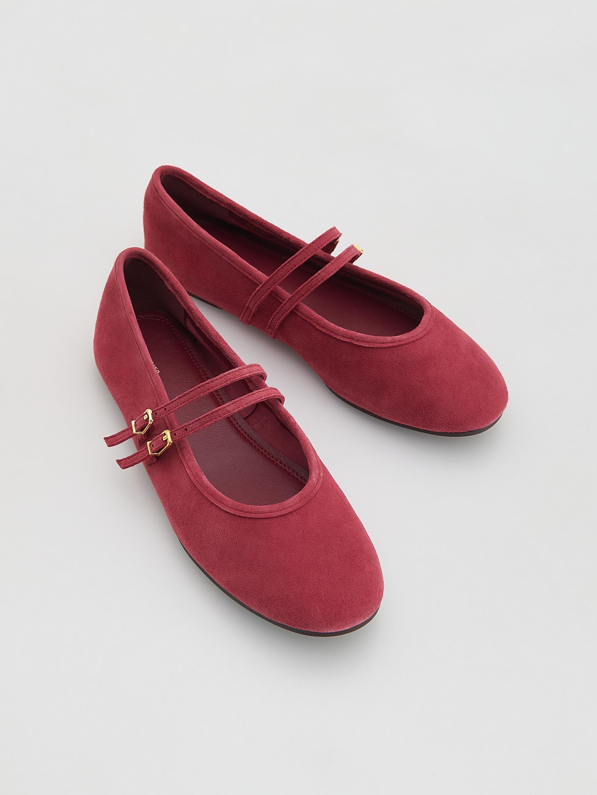 Red Ballerinas, Burgundy, large image number 1