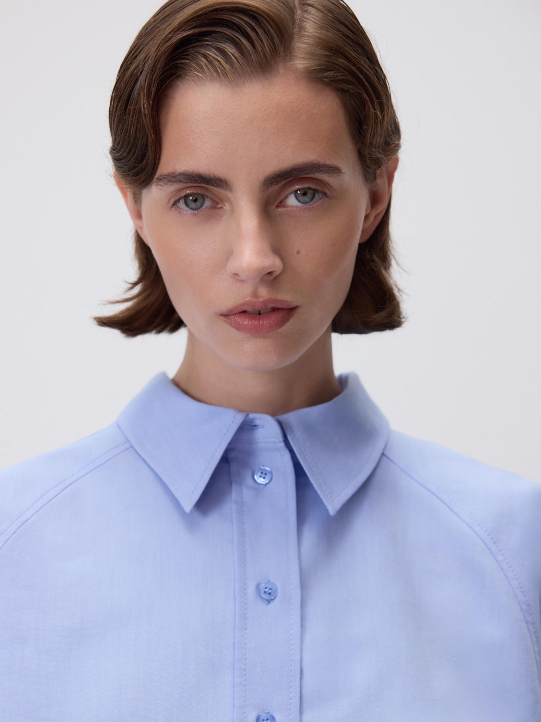PALE BLUE Cropped shirt, Blue, medium