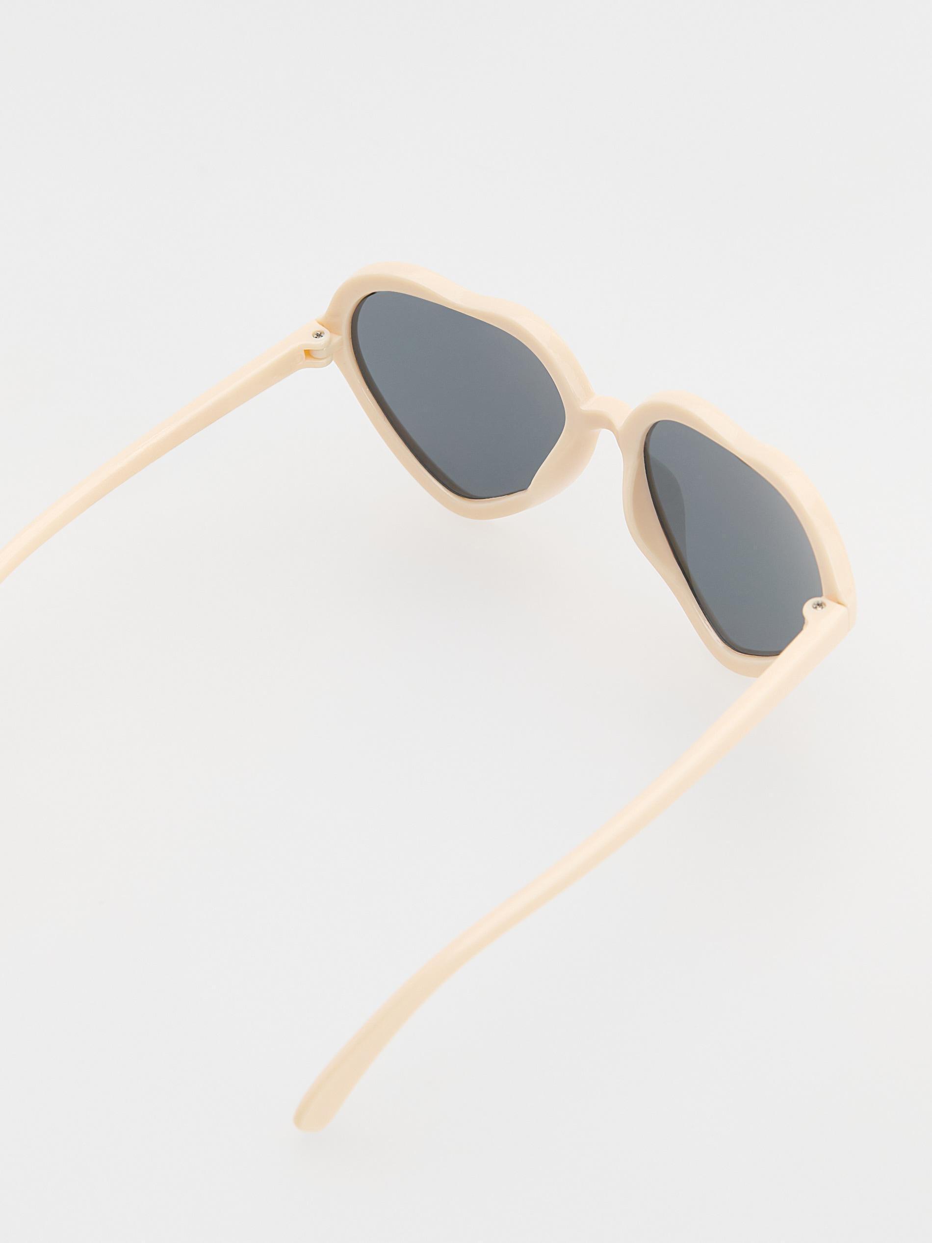 Cream Heart Shape Sunglasses, Kids Girls, Ivory, large image number 1