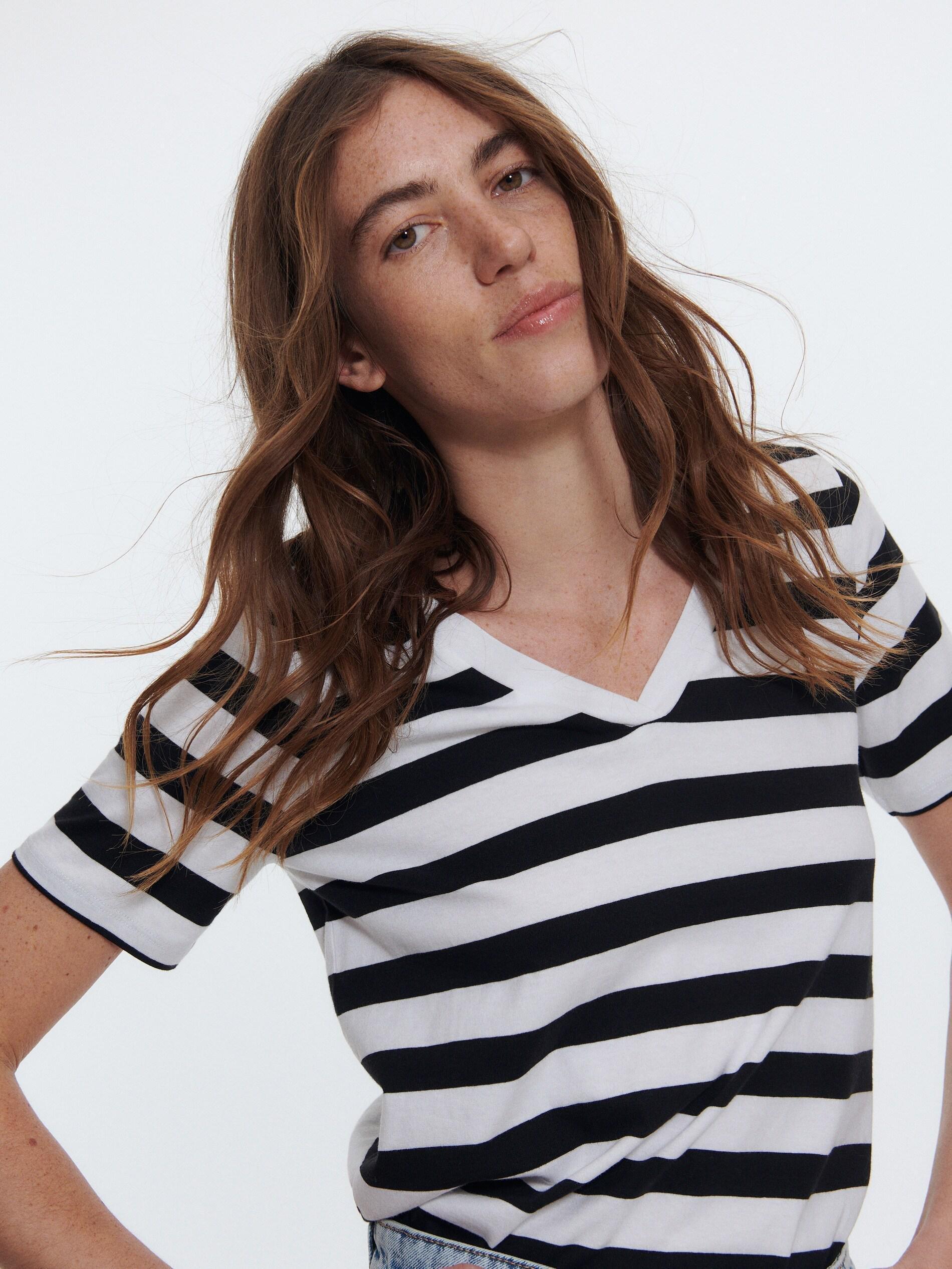 Multicolor V neck T-shirt, , large image number 1