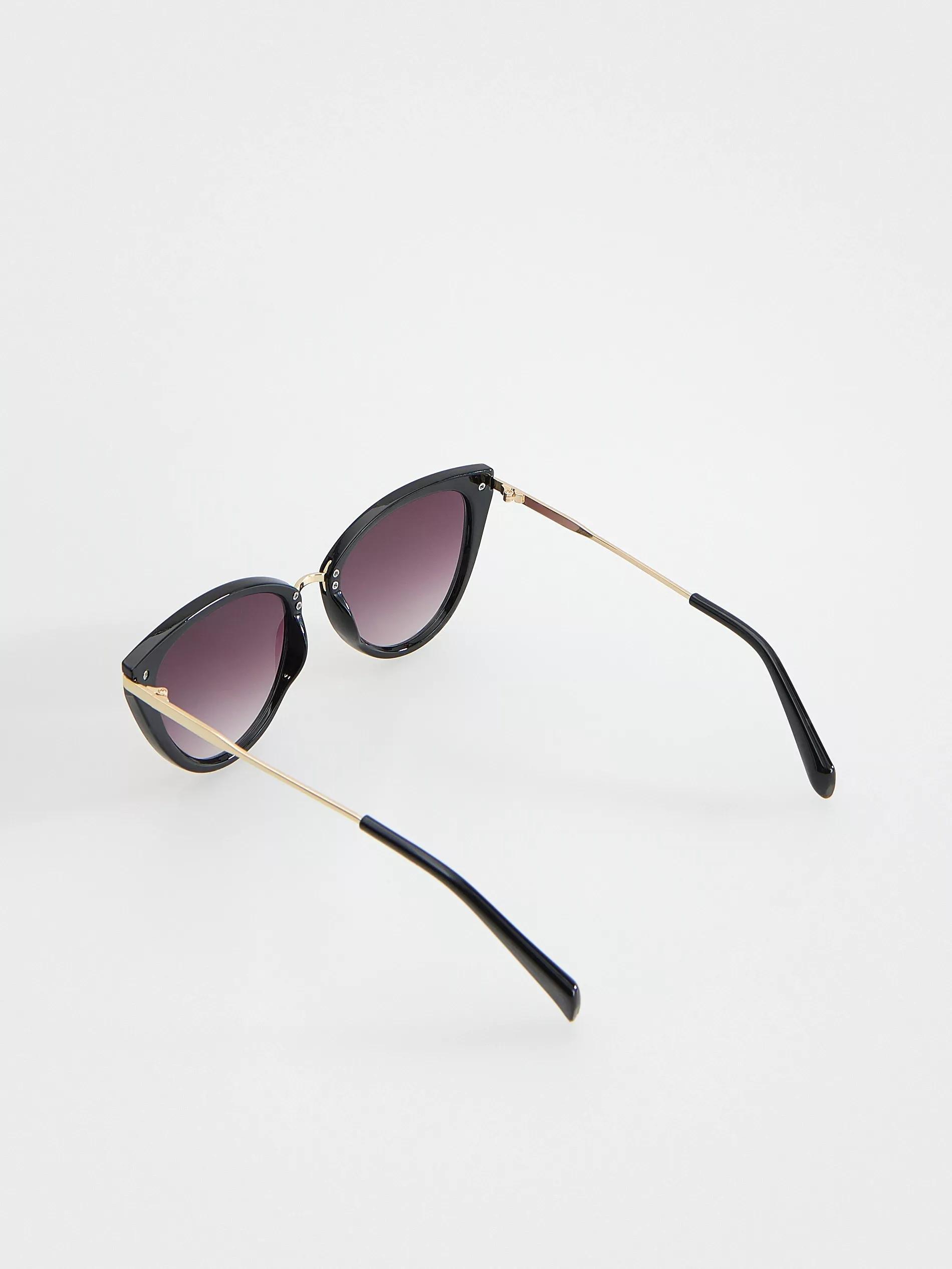 Black Designed Sunglasses, Black, large image number 2