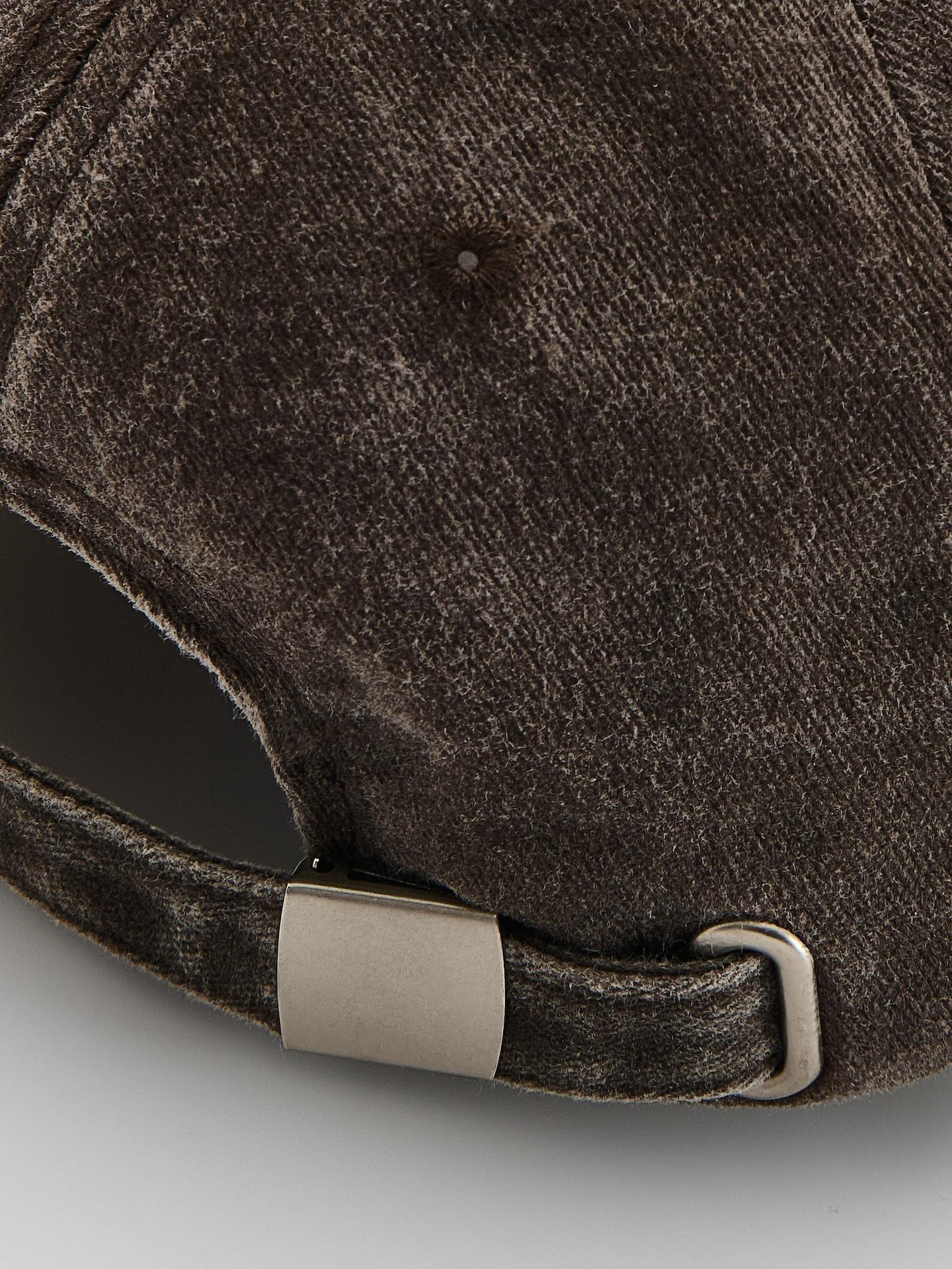 Brown Cap, Brown, medium