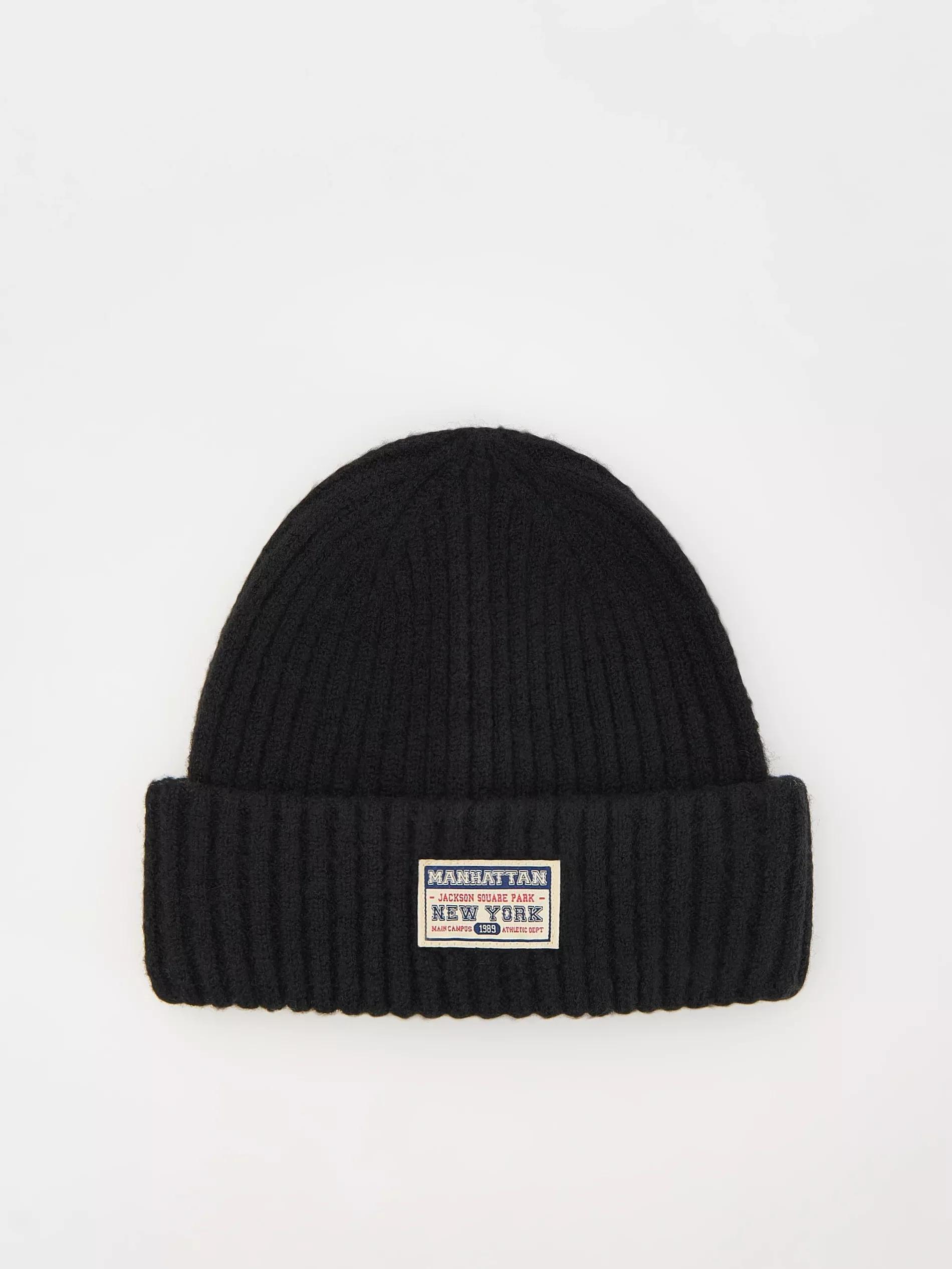 BLACK Beanie with patch, Black, large image number 0