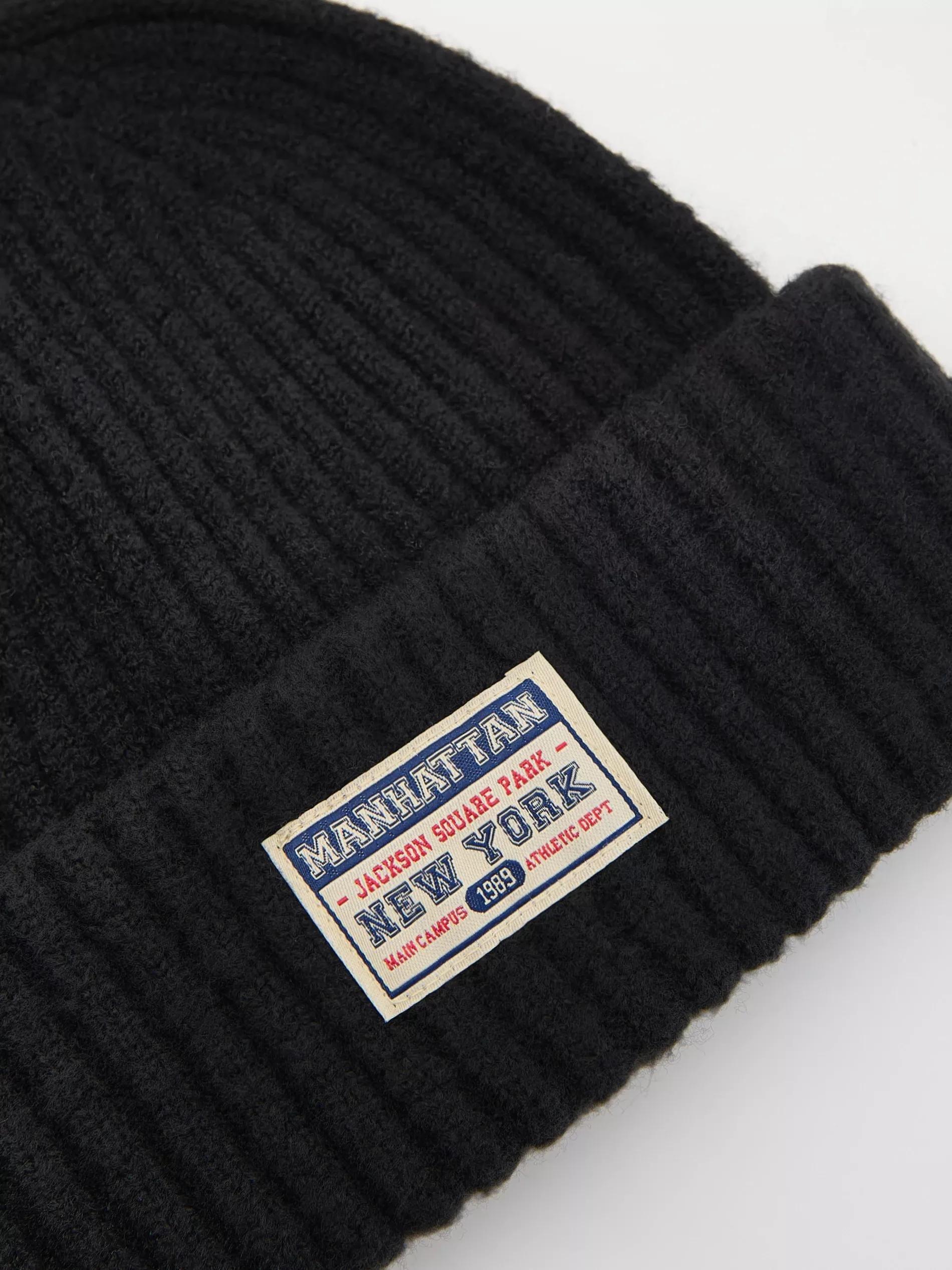 BLACK Beanie with patch, Black, large image number 1
