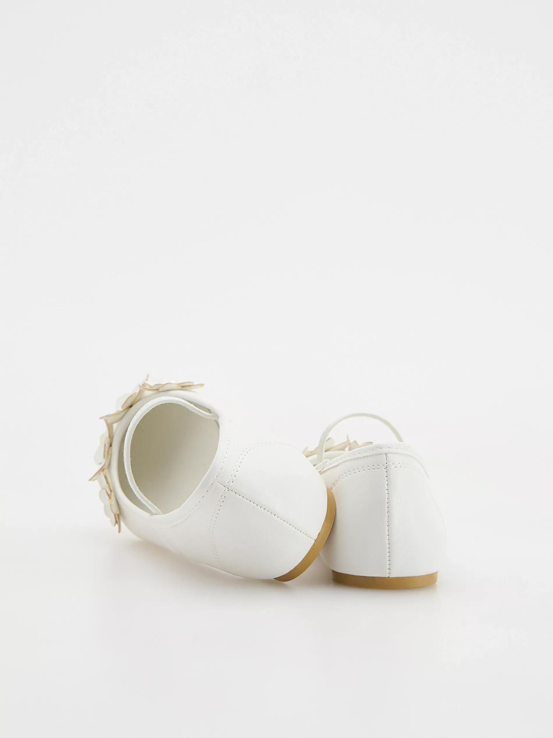 WHITE Ballerinas with flower, White, large image number 4