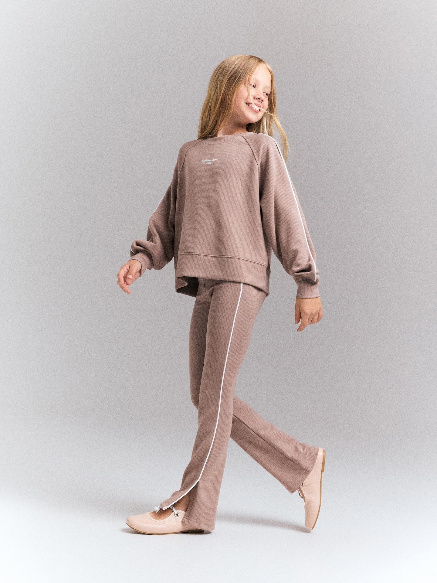 Beige Knitted Viscose Rich Set, Beige, medium