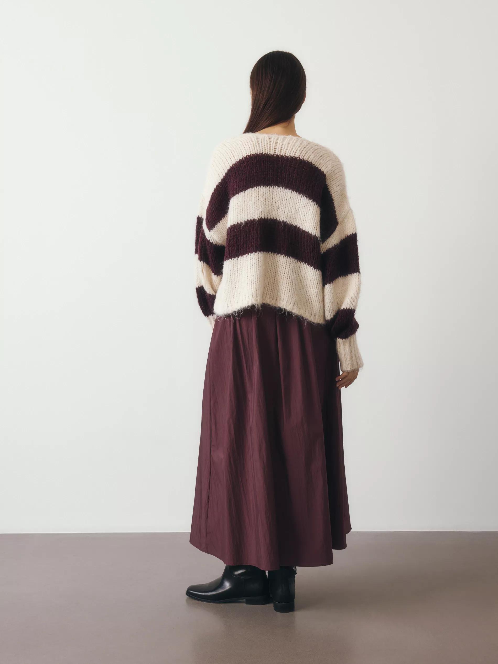 Burgundy Flare Midi Skirt, , large image number 3