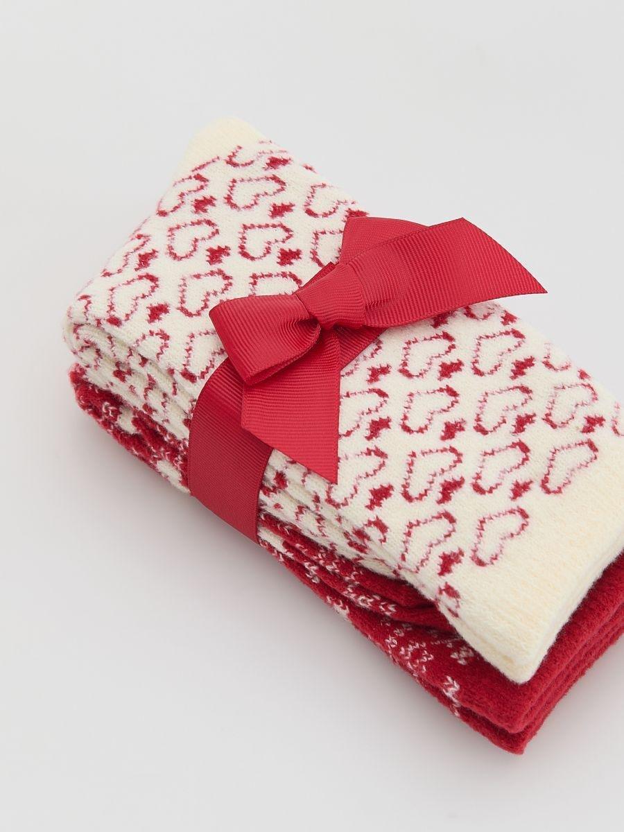 Red Socks, Red, medium