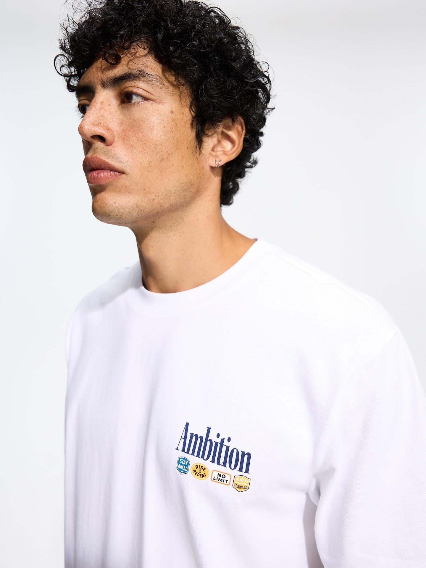 White Relaxed Fit T-Shirt With Print, White, medium