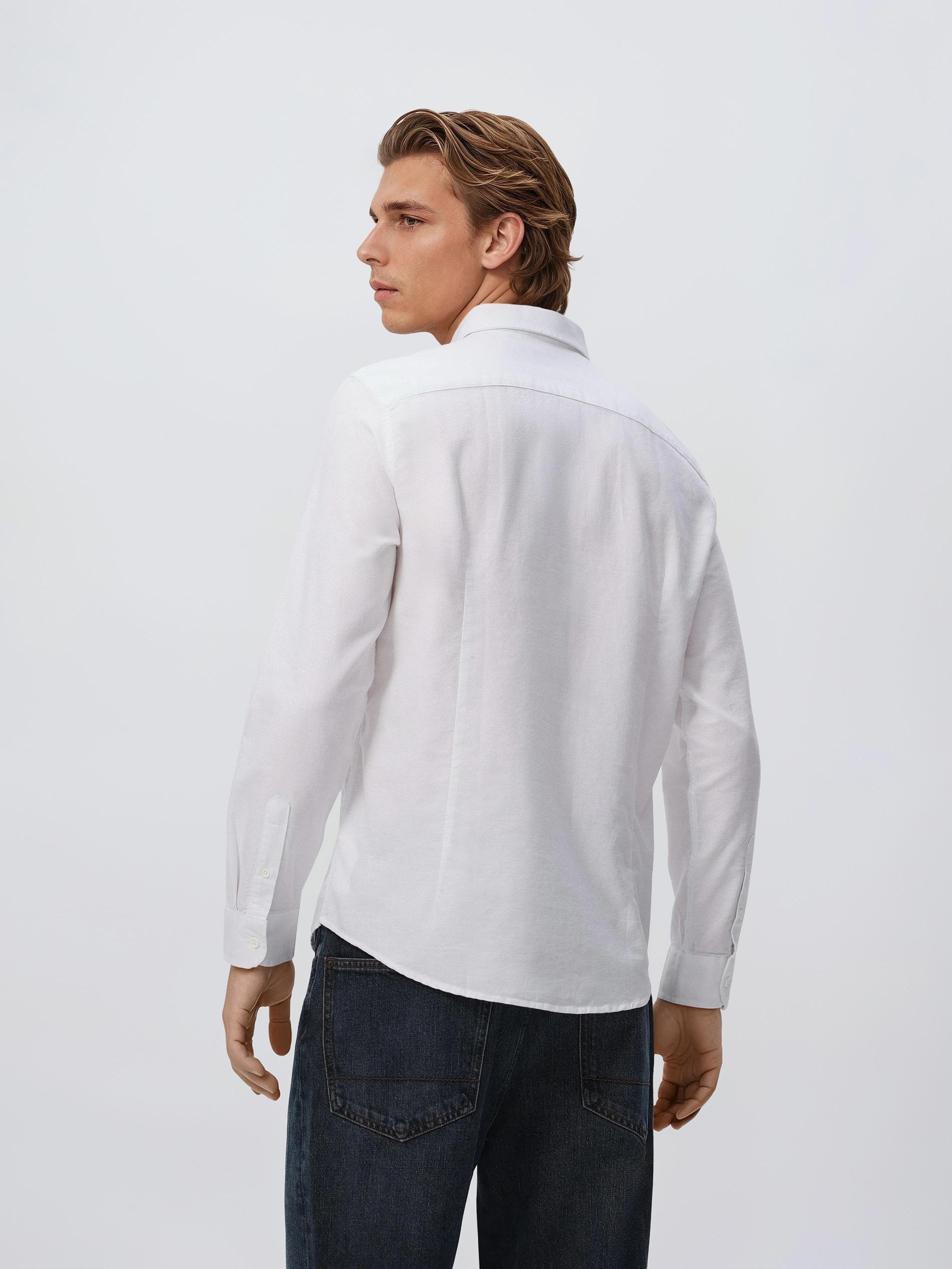 قميص بقصة ضيقة غني بالقطن أبيض, White, large image number 2