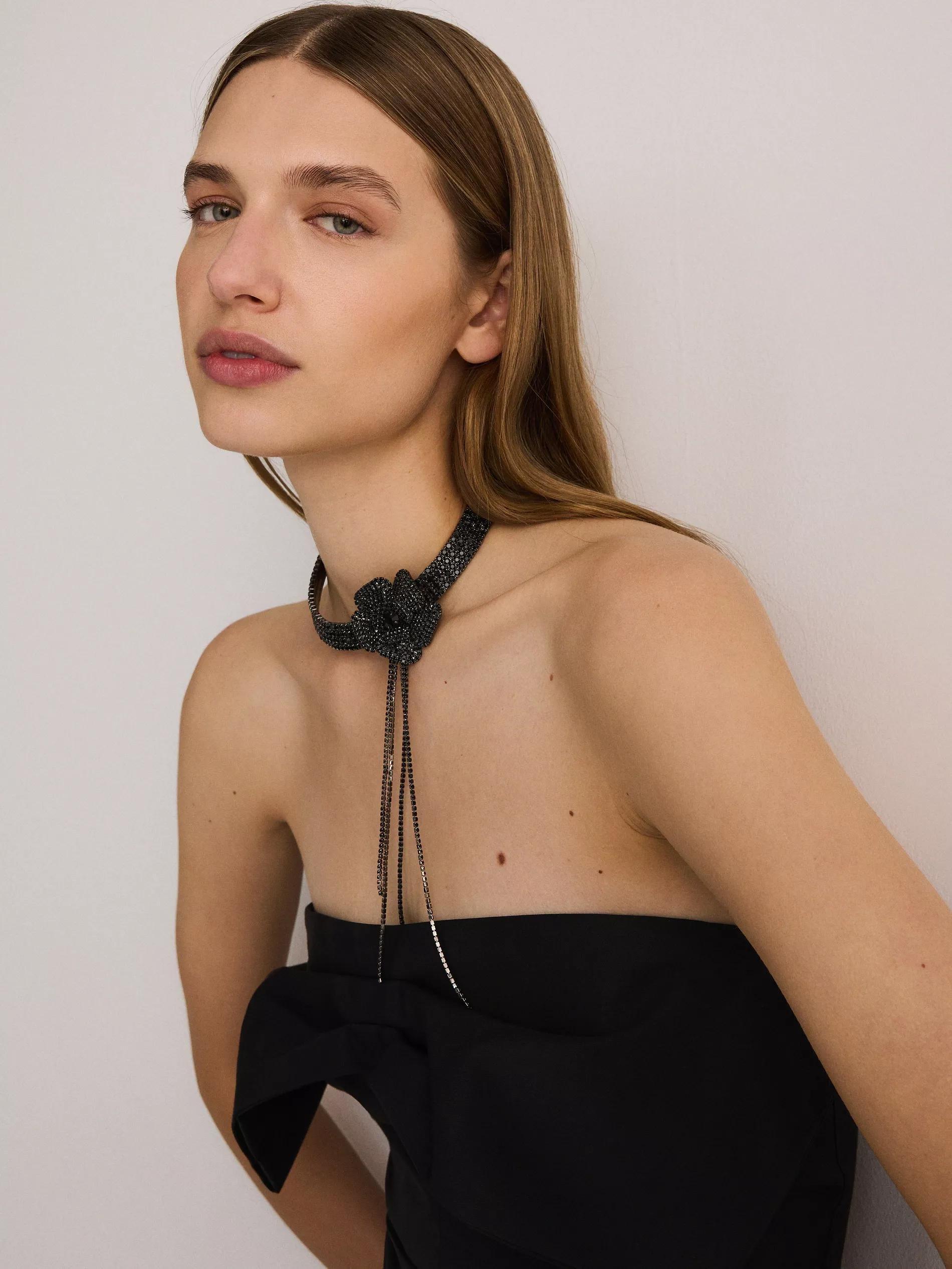 Black Necklace, Grey, large image number 2