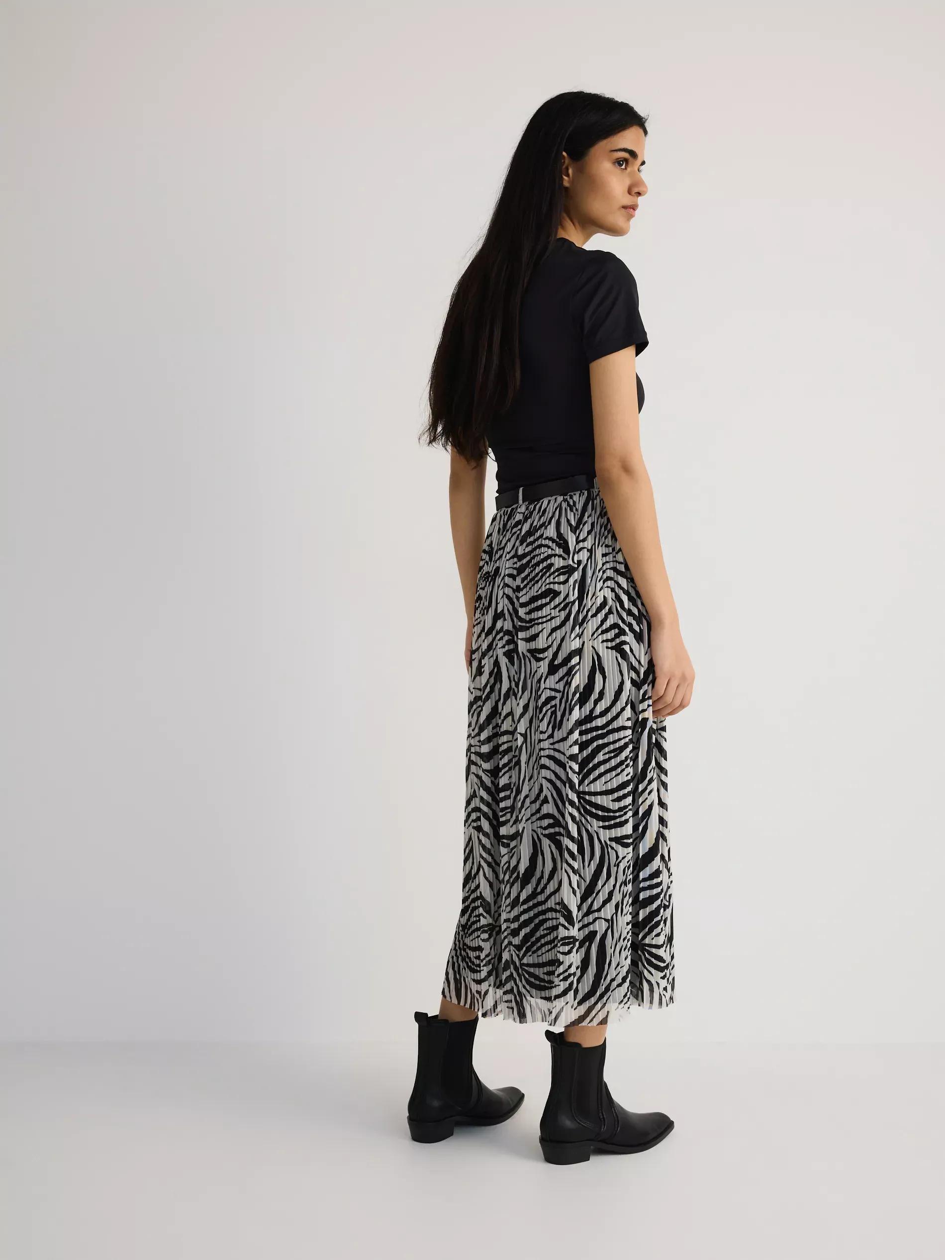Multicolour Pleated Skirt With Belt, , large image number 3