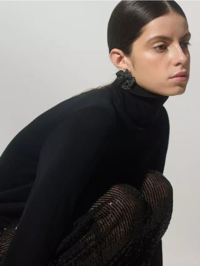 Black Earrings, Grey, large image number 0