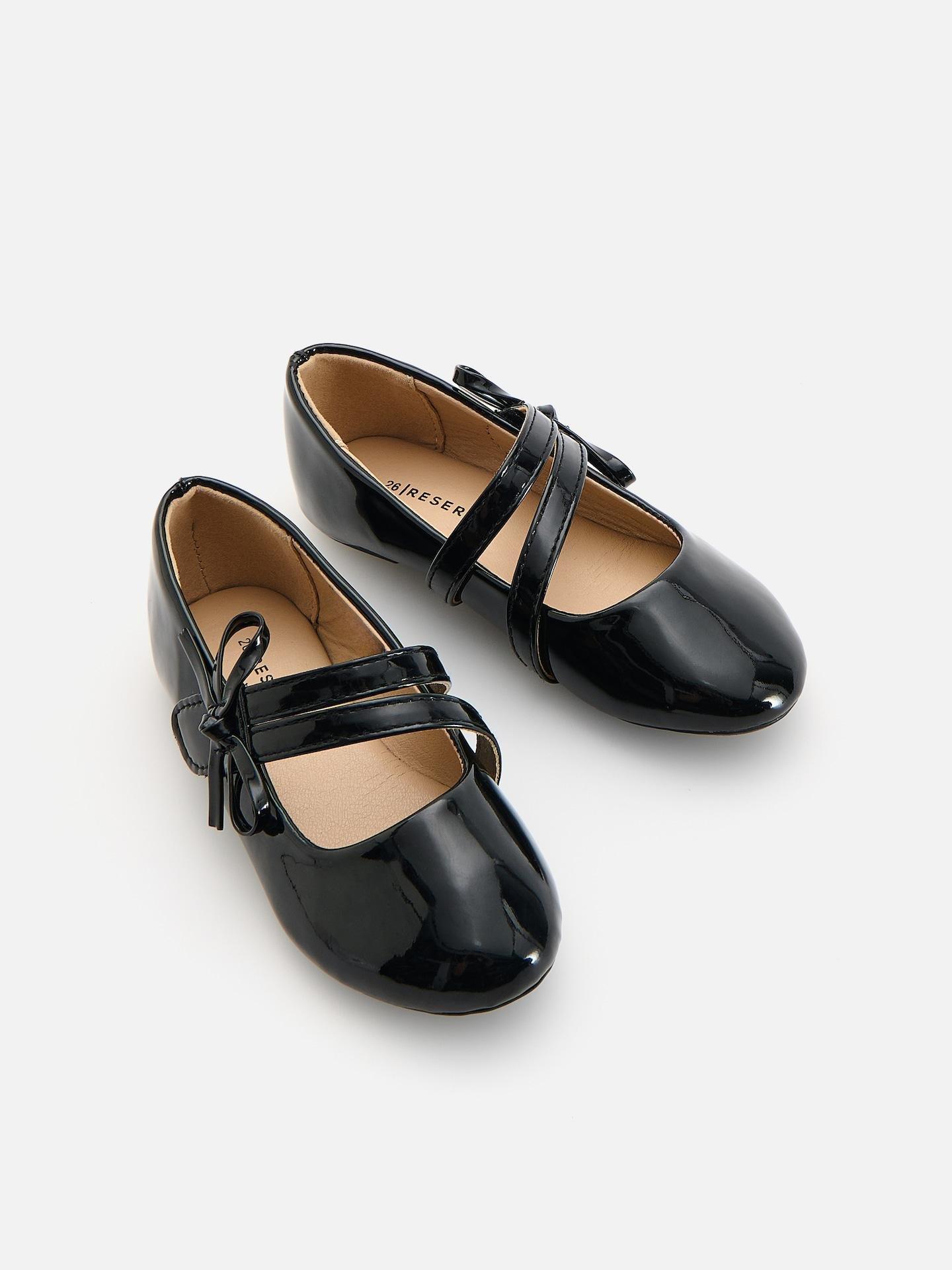 Black Ballet Flats With Hook-And-Loop Closure, Black, medium