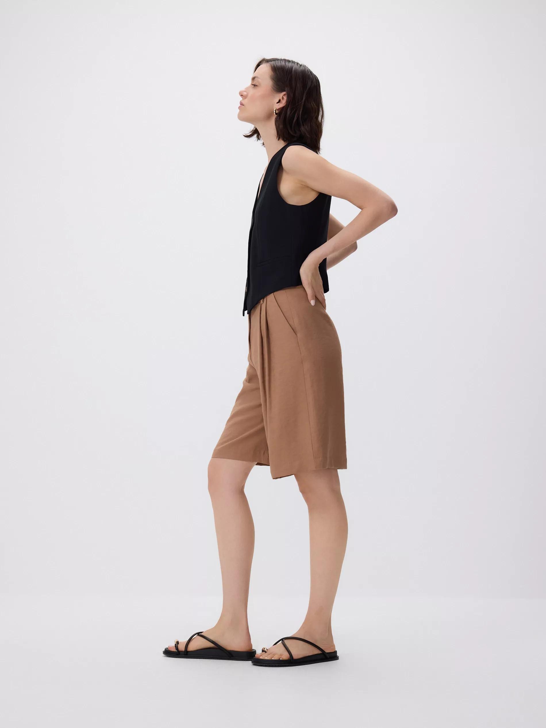 Golden Brown Bermuda Shorts With Pleats, , large image number 0