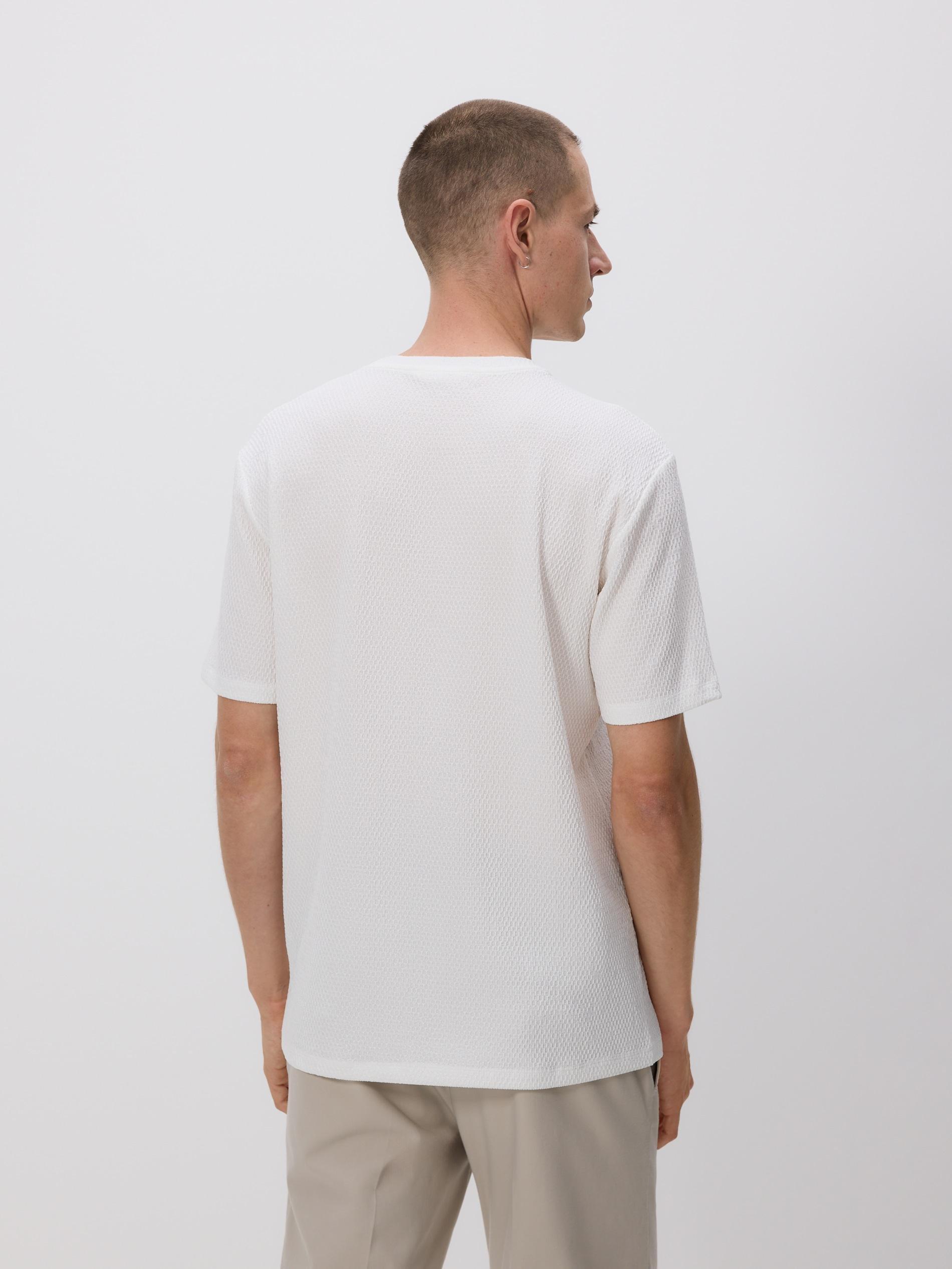 Cream Regular-Fit Textured T-Shirt, Ivory, large image number 4