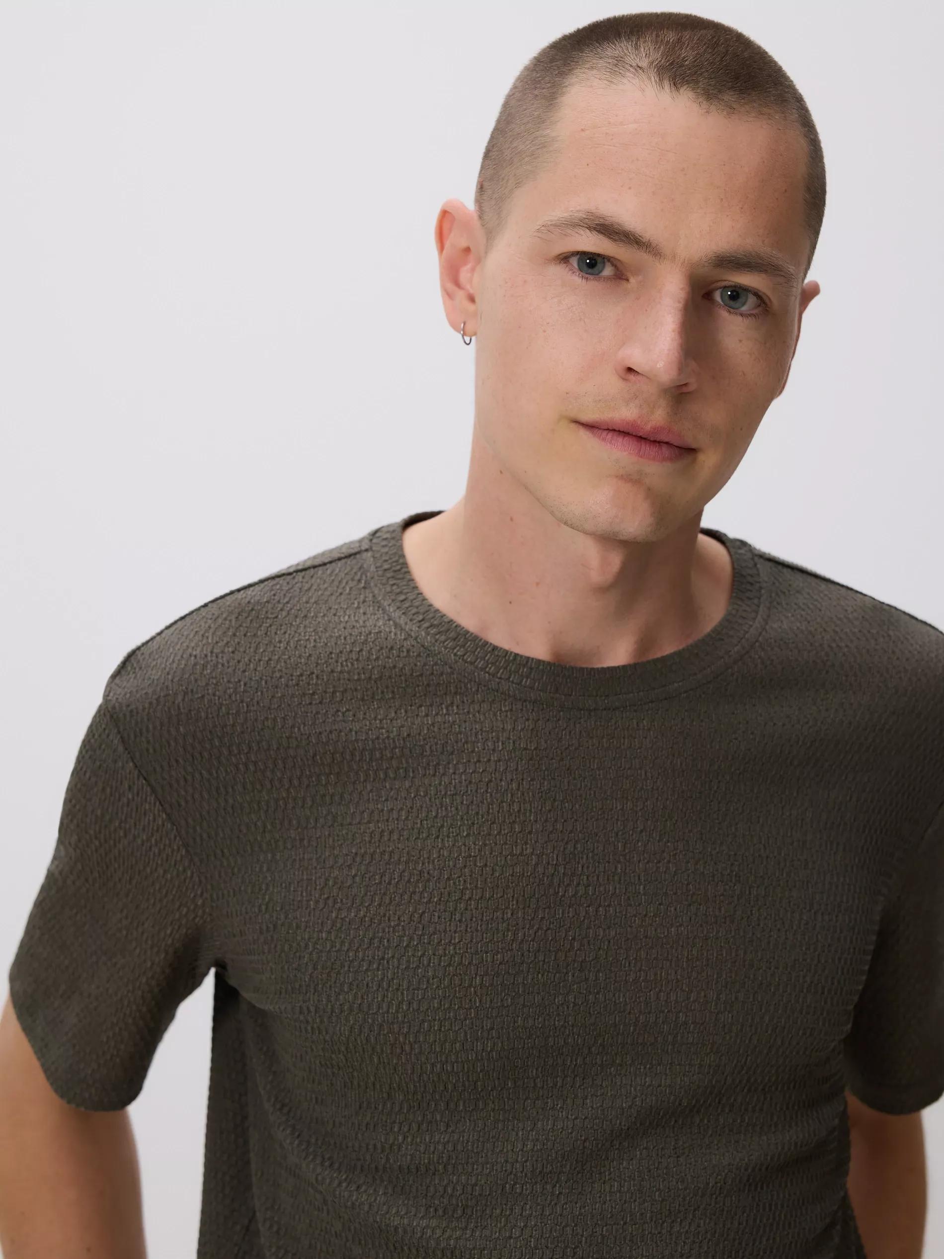 Green Regular-Fit Textured T-Shirt, Green, medium