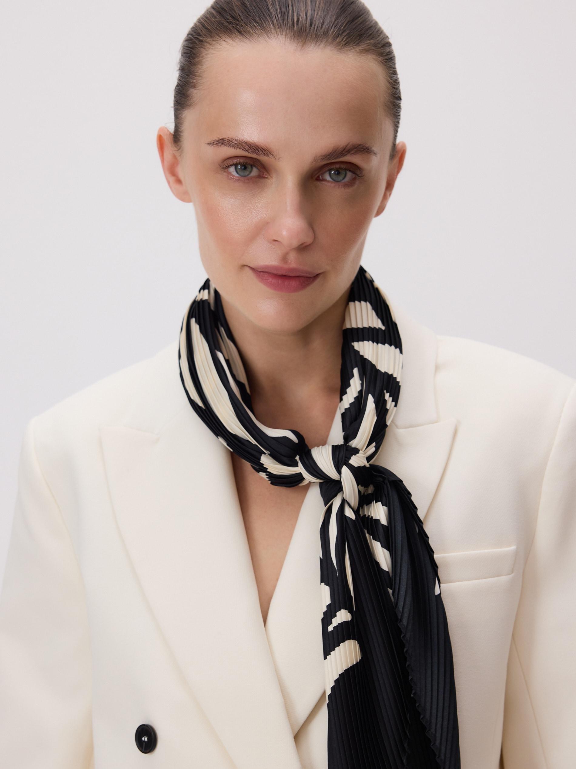 BLACK Pleated scarf, Black, medium