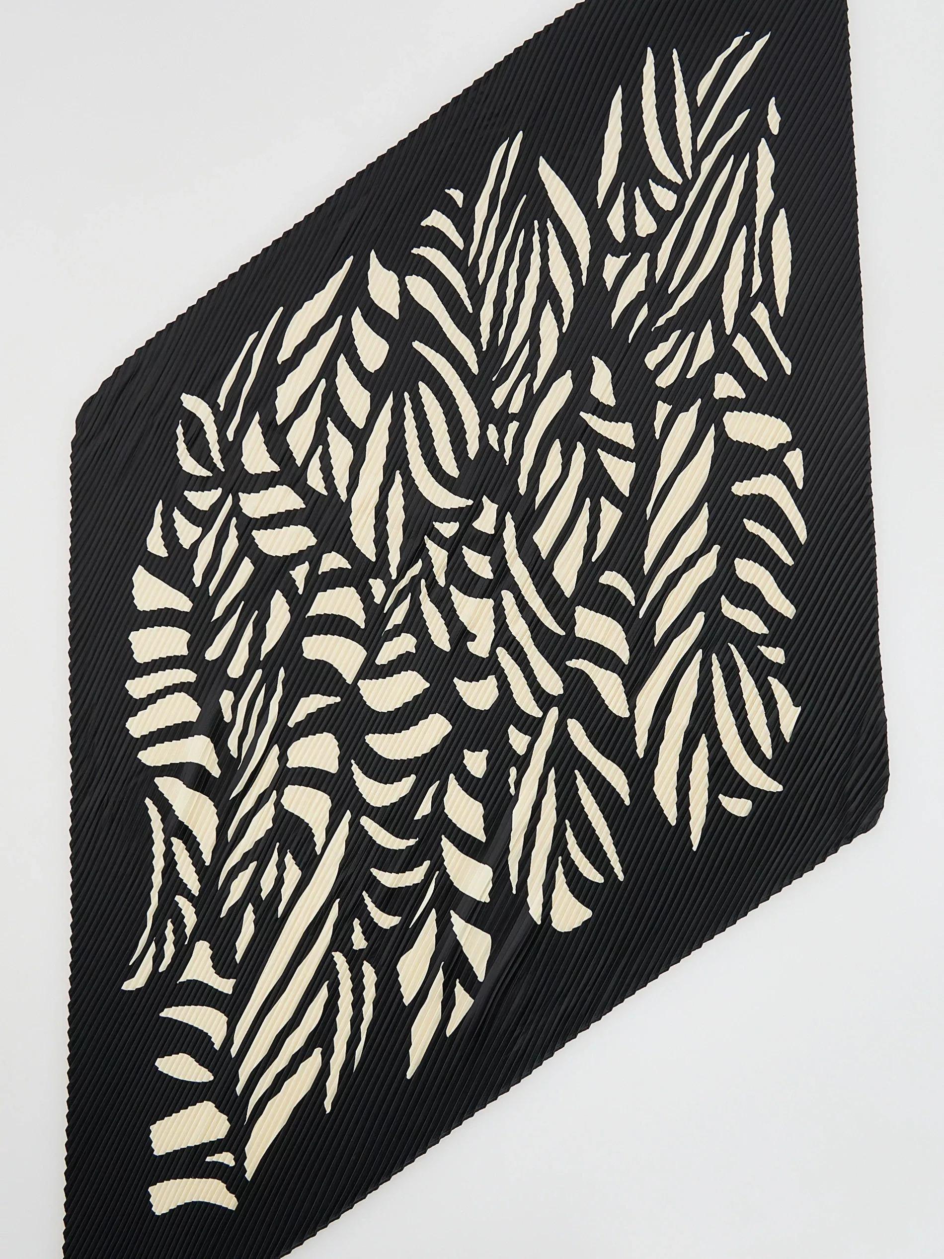 BLACK Pleated scarf, Black, large image number 2