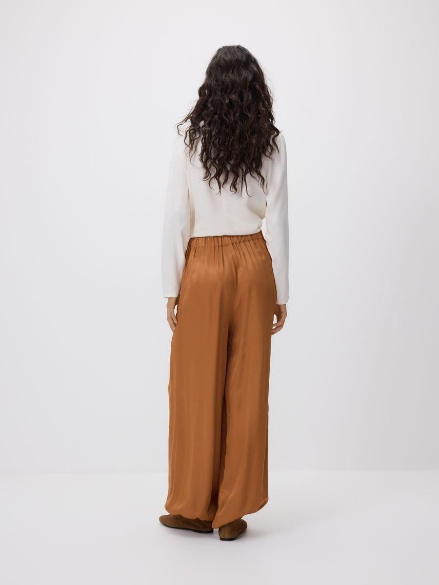 بنطال جوغر بني, Brown, medium