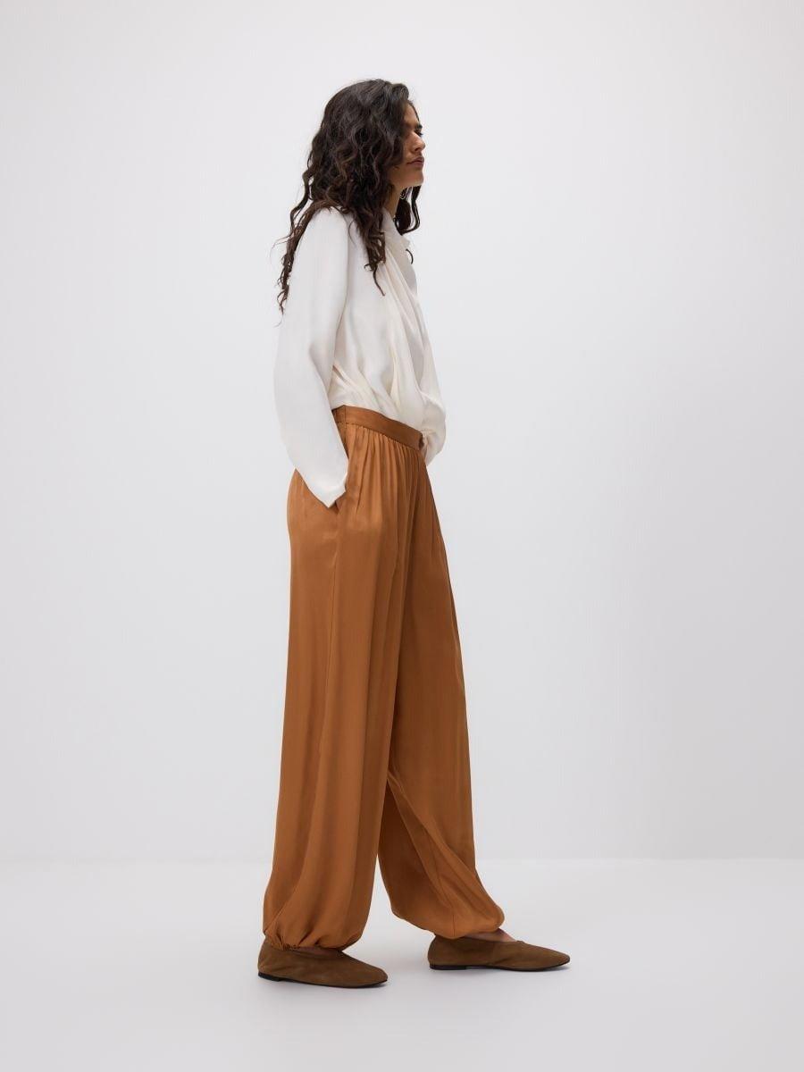 بنطال جوغر بني, Brown, medium