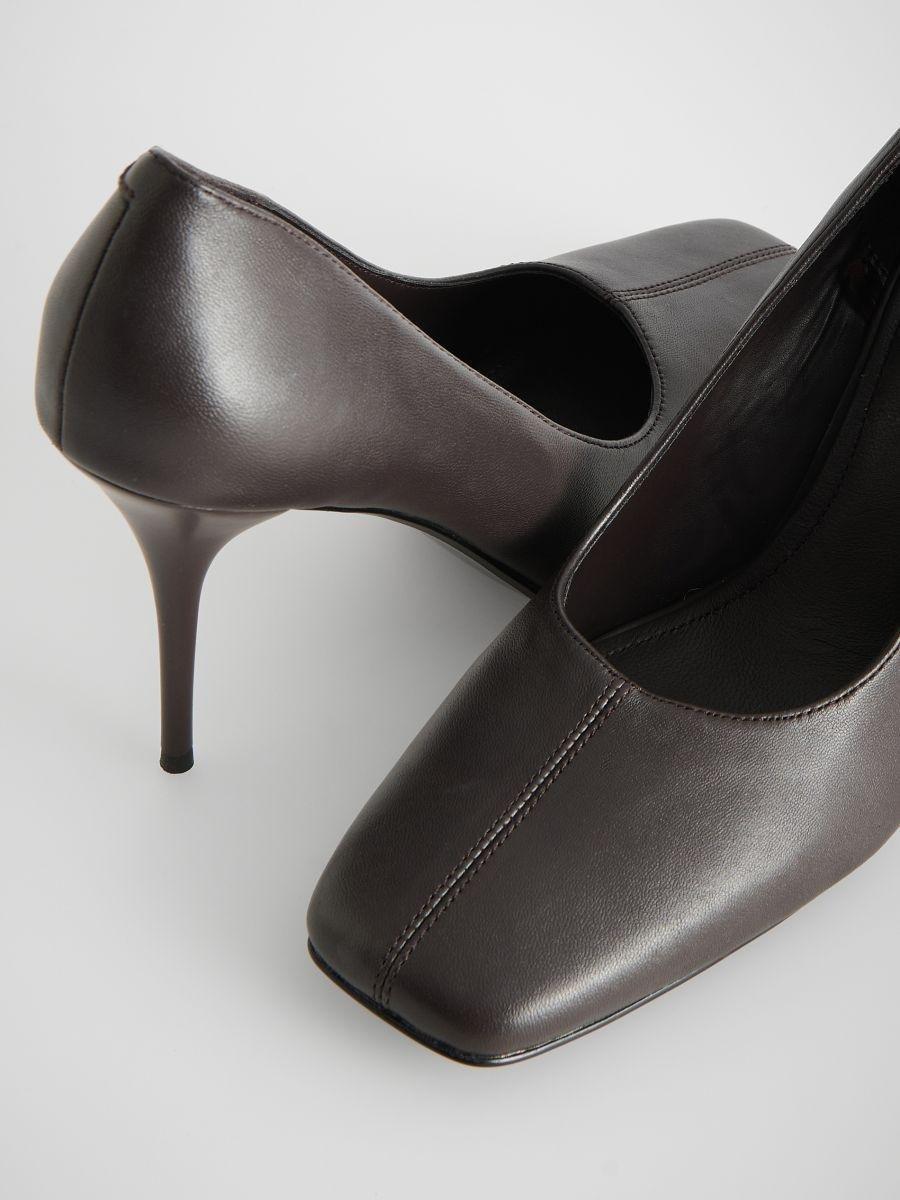 Brown Pumps, Brown, medium