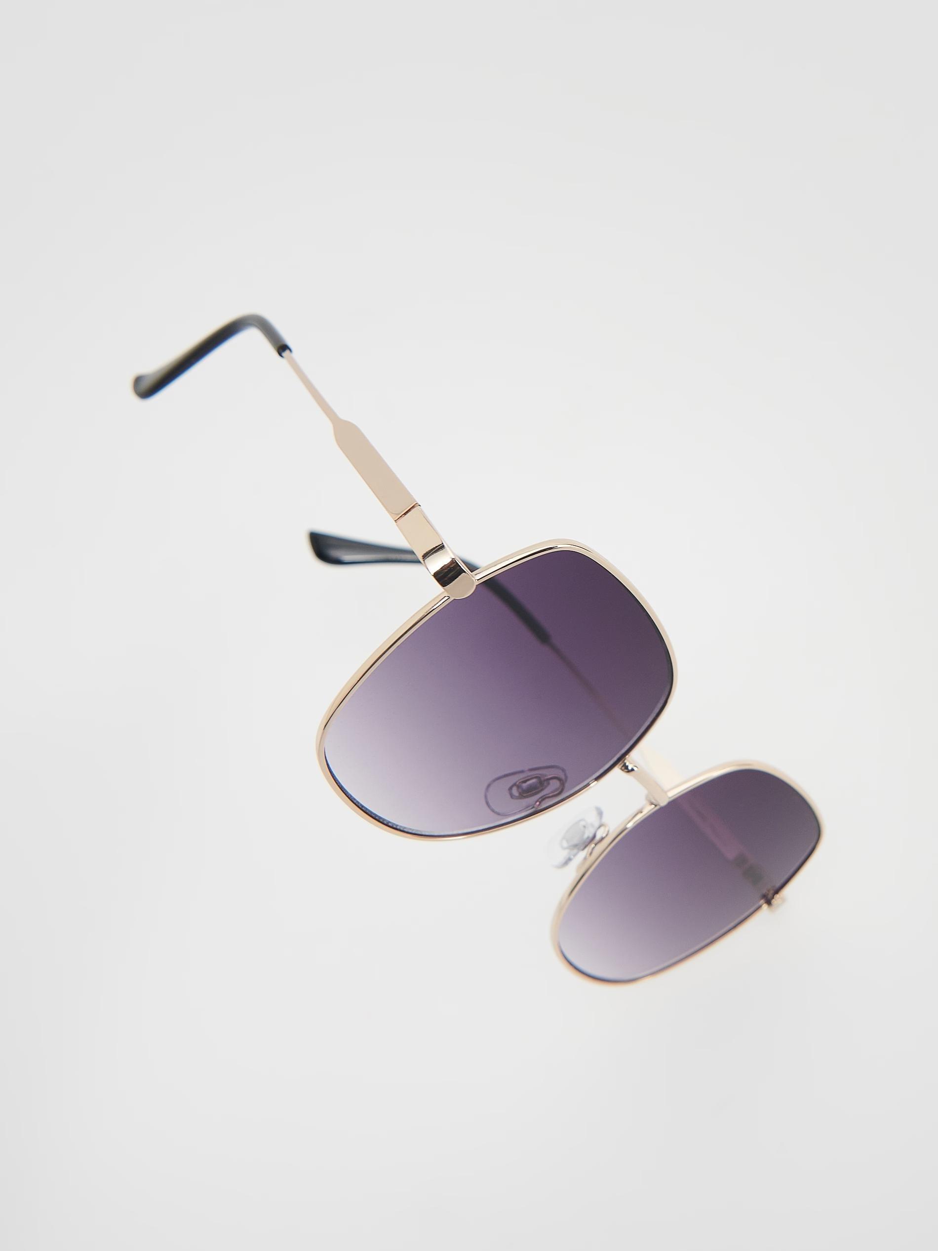 Black Large Sunglasses, Black, large image number 2