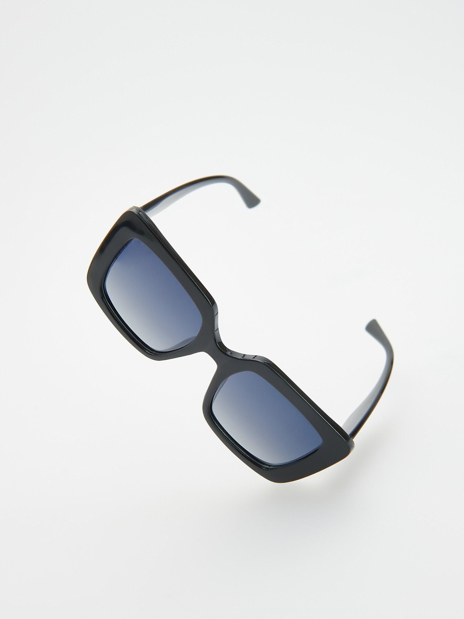 Black Polarised Sunglasses, , large image number 1