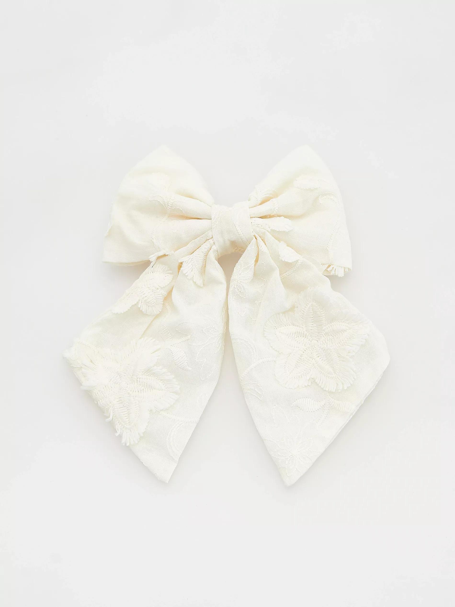 Cream Hair Clip With Bow, Ivory, large image number 0