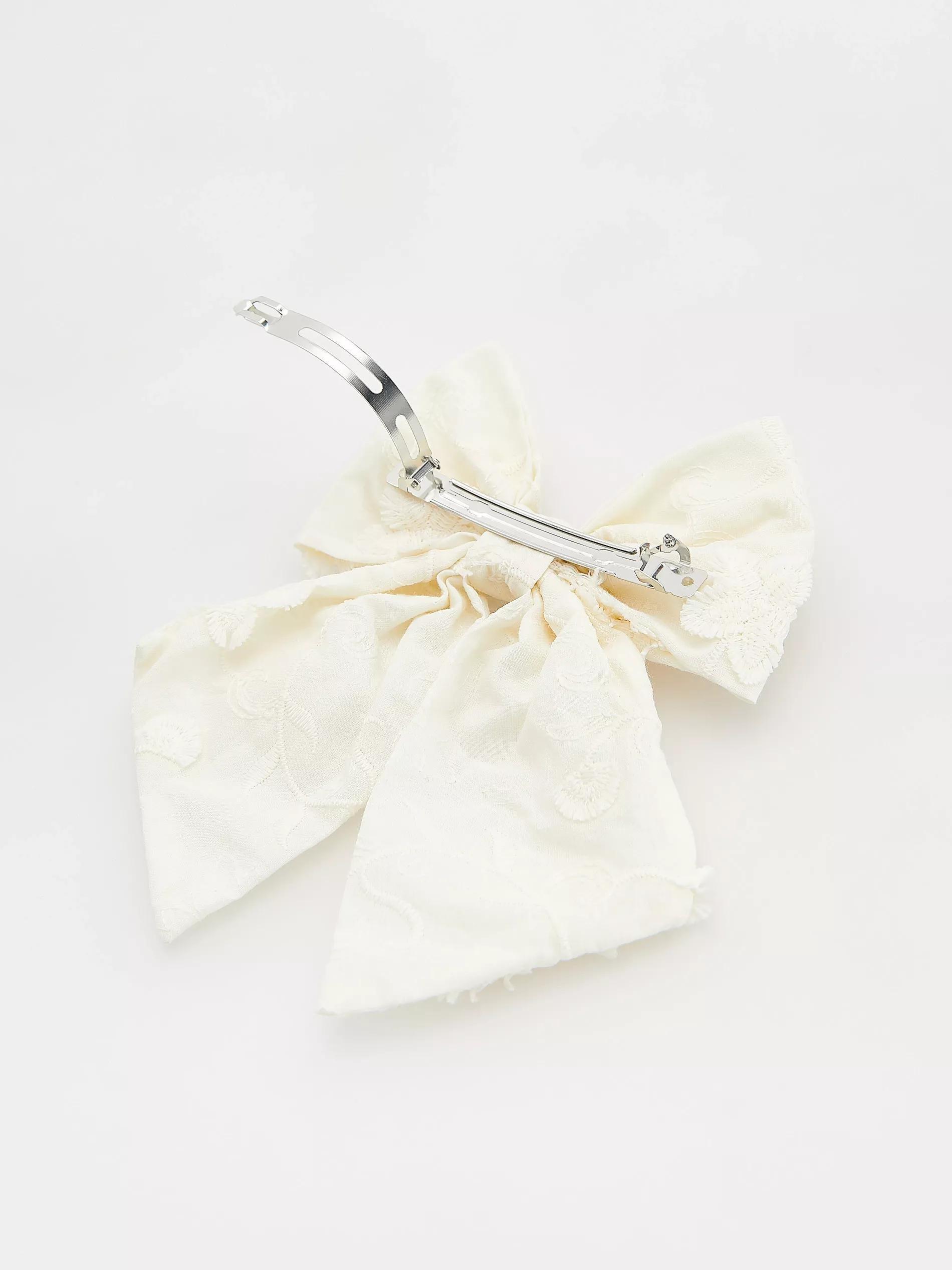 Cream Hair Clip With Bow, Ivory, large image number 1