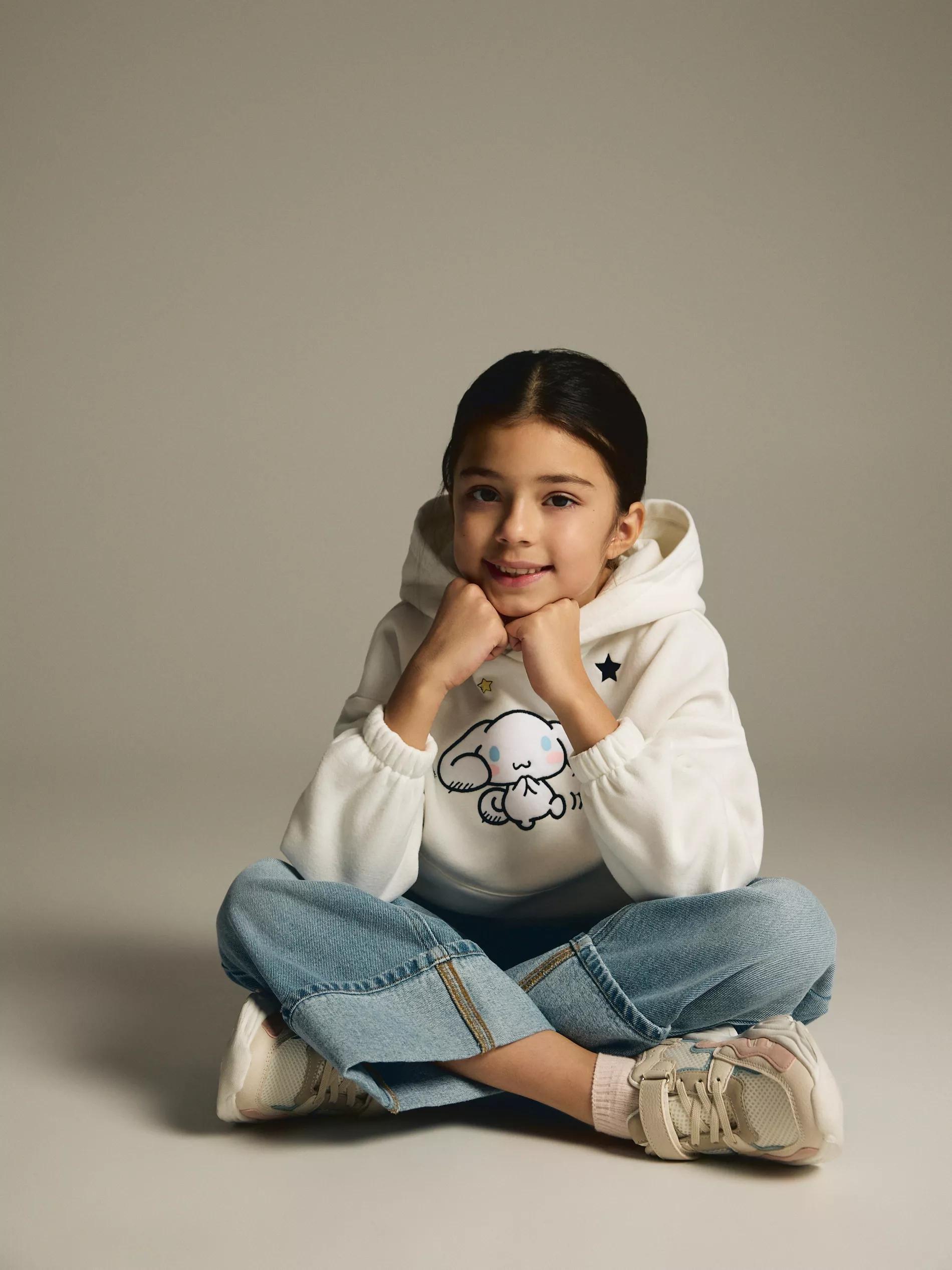 Cream Cinnamoroll Sweatshirt, Ivory, large image number 5