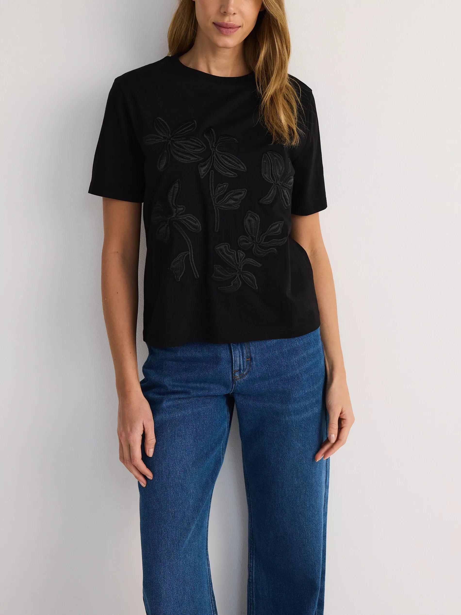 Black Embossed Casual T-Shirt, , large image number 1