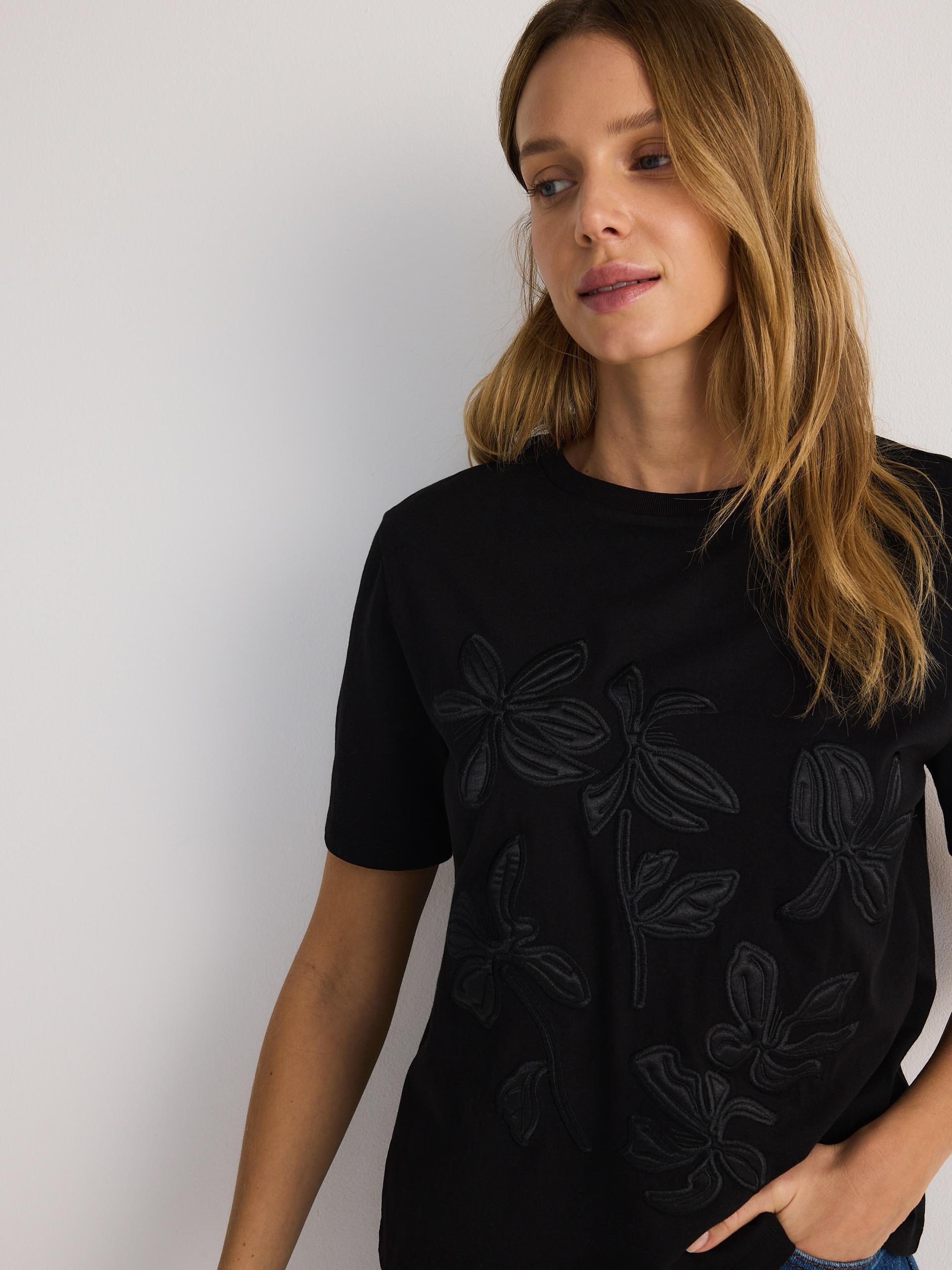 Black Embossed Casual T-Shirt, , large image number 2