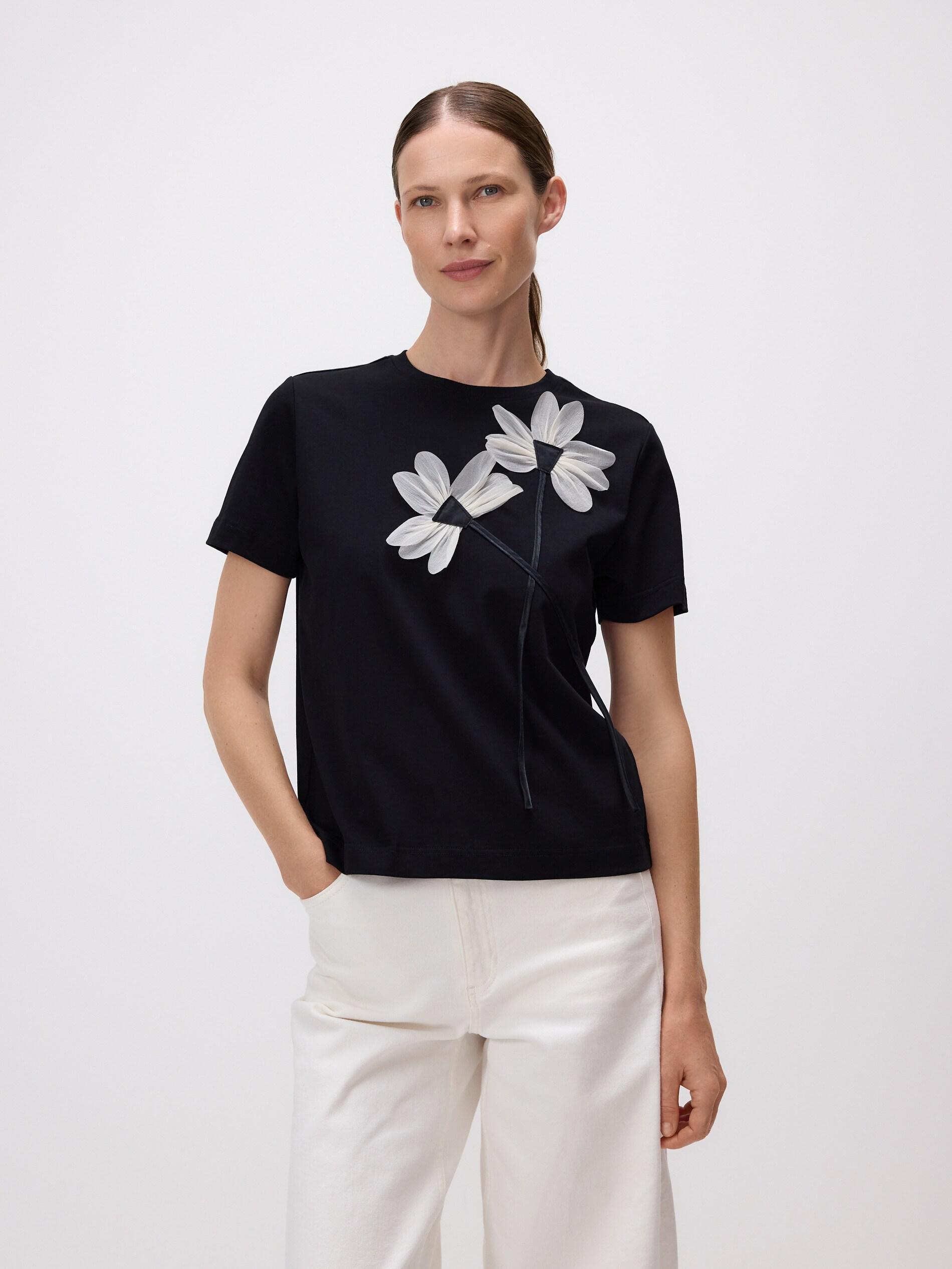 BLACK T-shirt with flower appliquأ&copy;, Black, medium