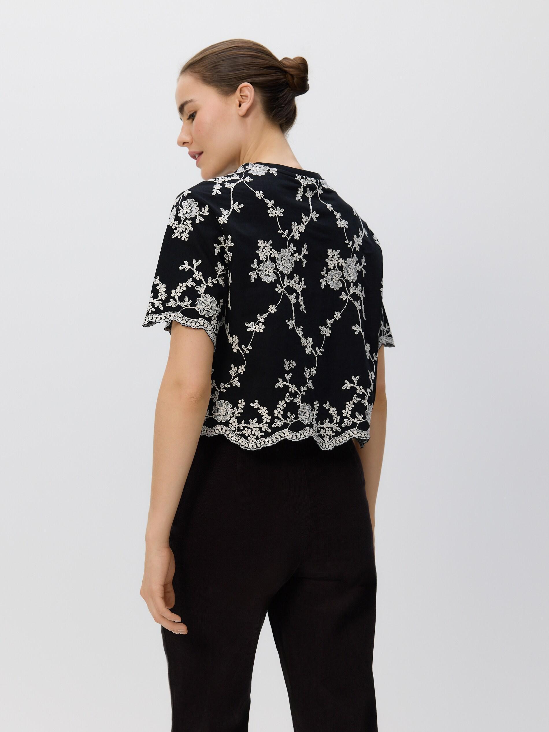 Black Round Neck Blouse, Black, large image number 3