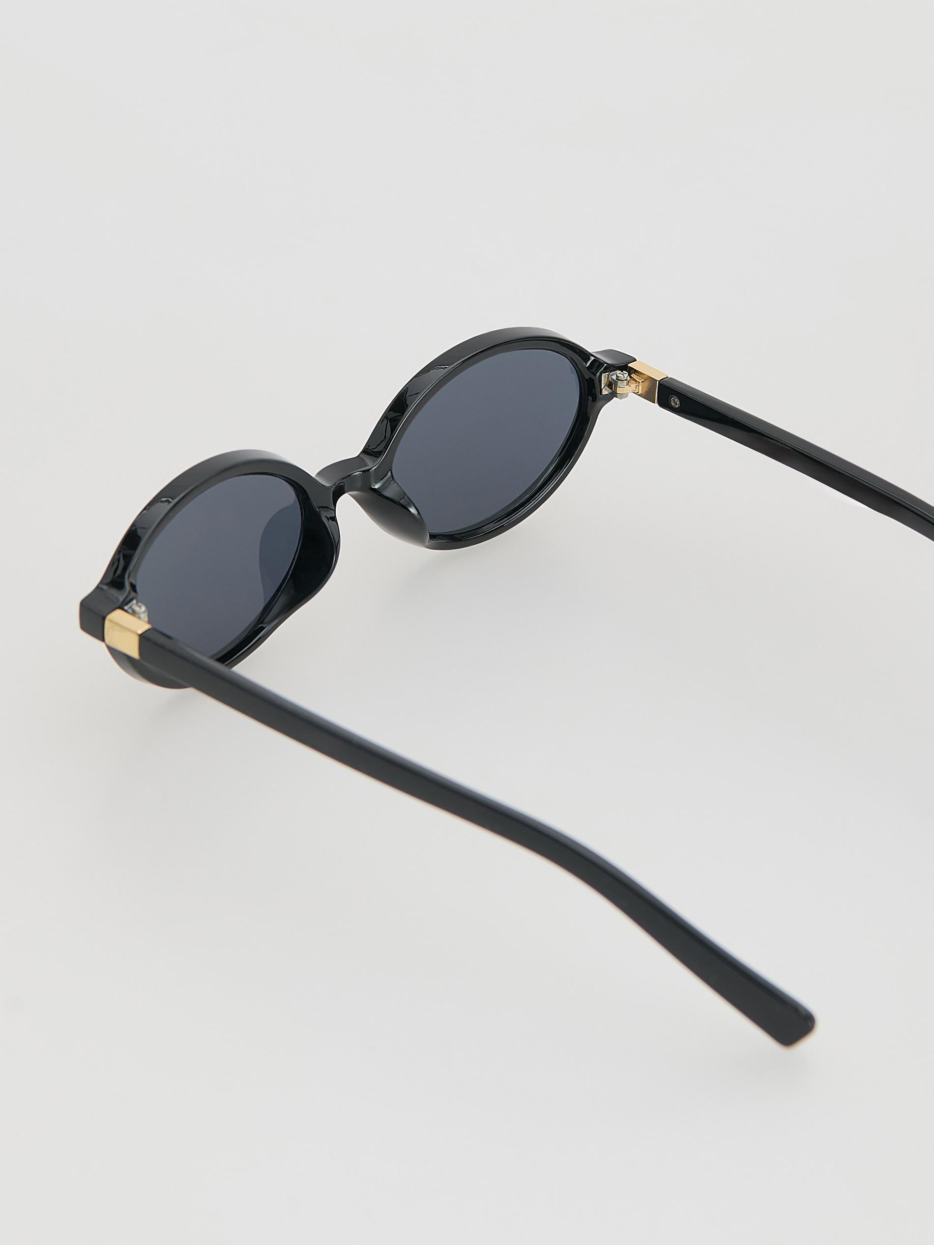 Black Sunglasses With Case, Black, medium