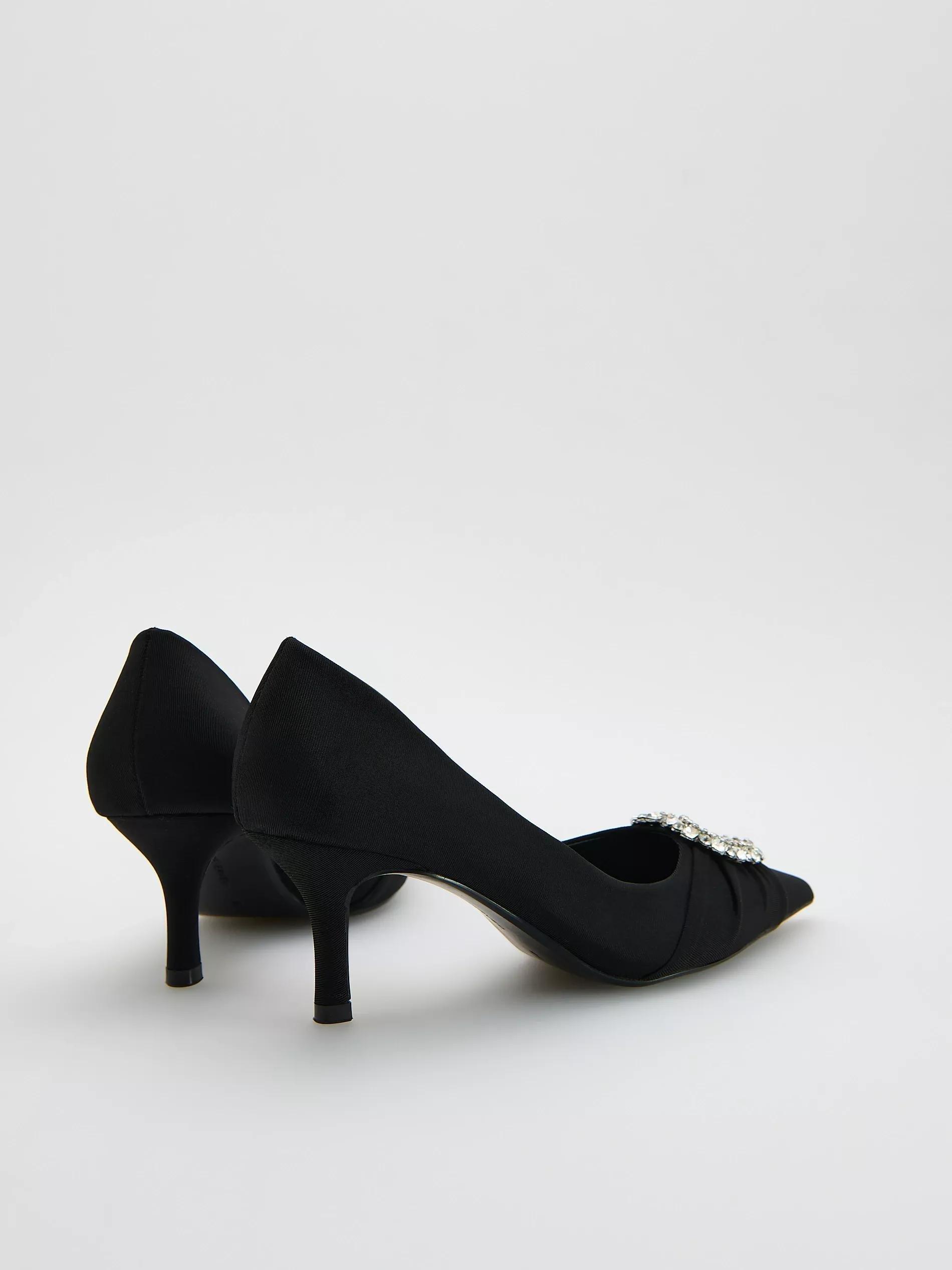 Black Court Shoes With Applique, Black, medium